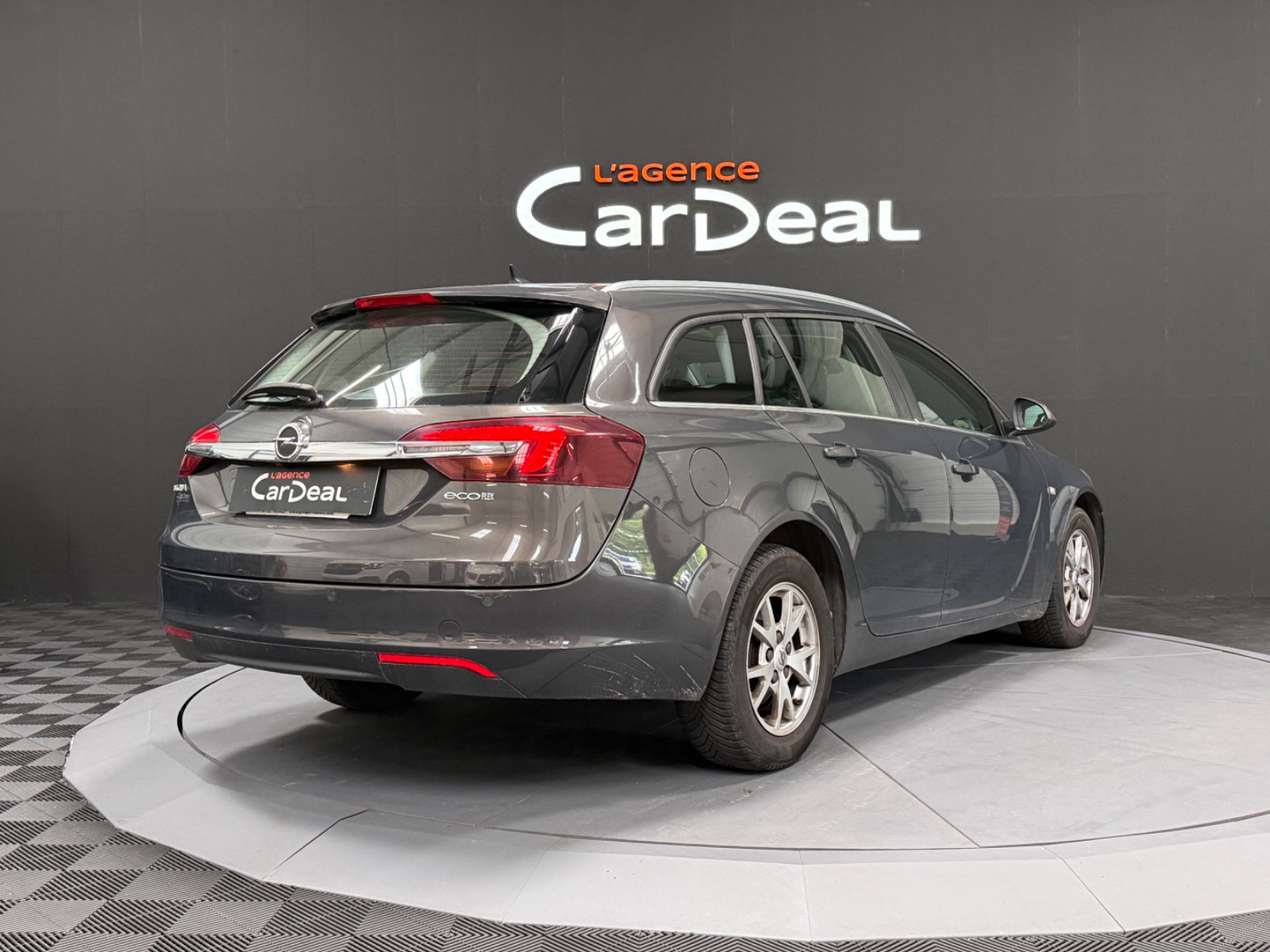 Photo véhicule OPEL INSIGNIA SPORTS TOURER