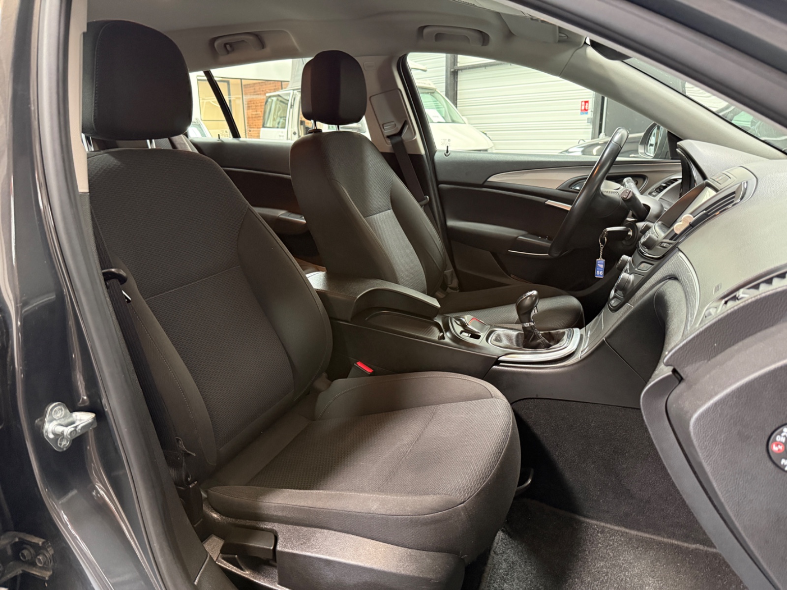 Photo véhicule OPEL INSIGNIA SPORTS TOURER