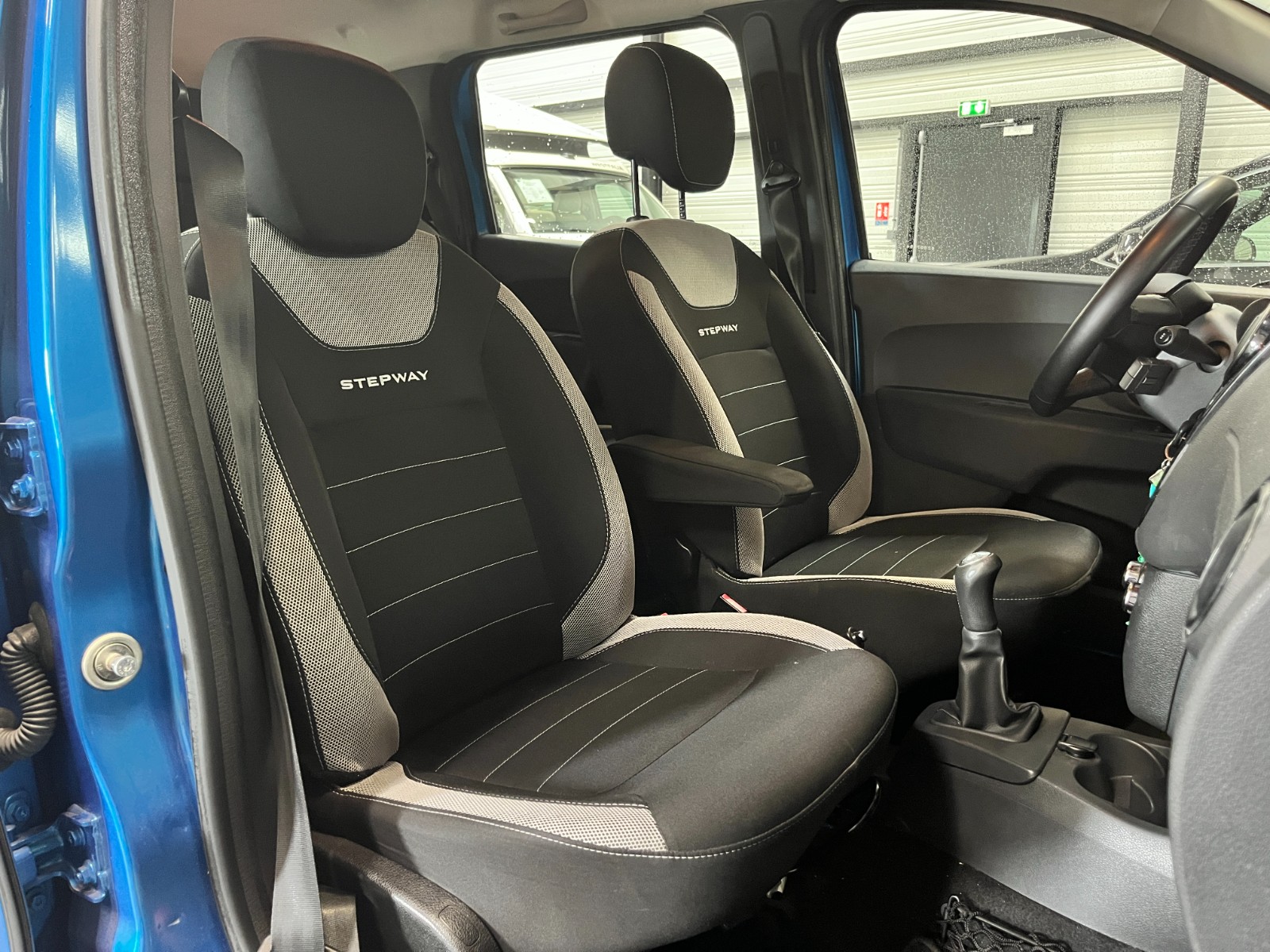 Photo véhicule DACIA LODGY