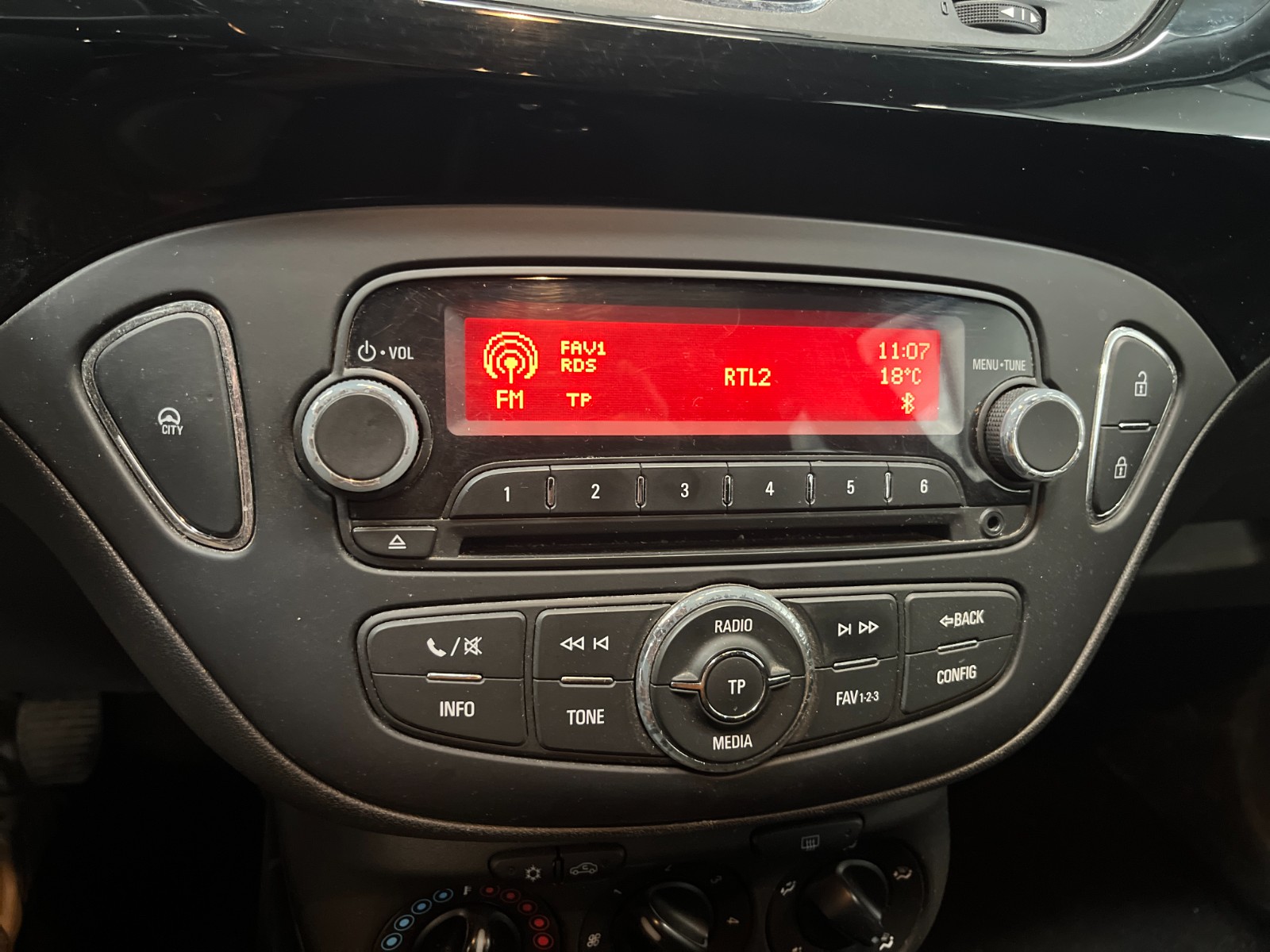 Photo véhicule OPEL CORSA