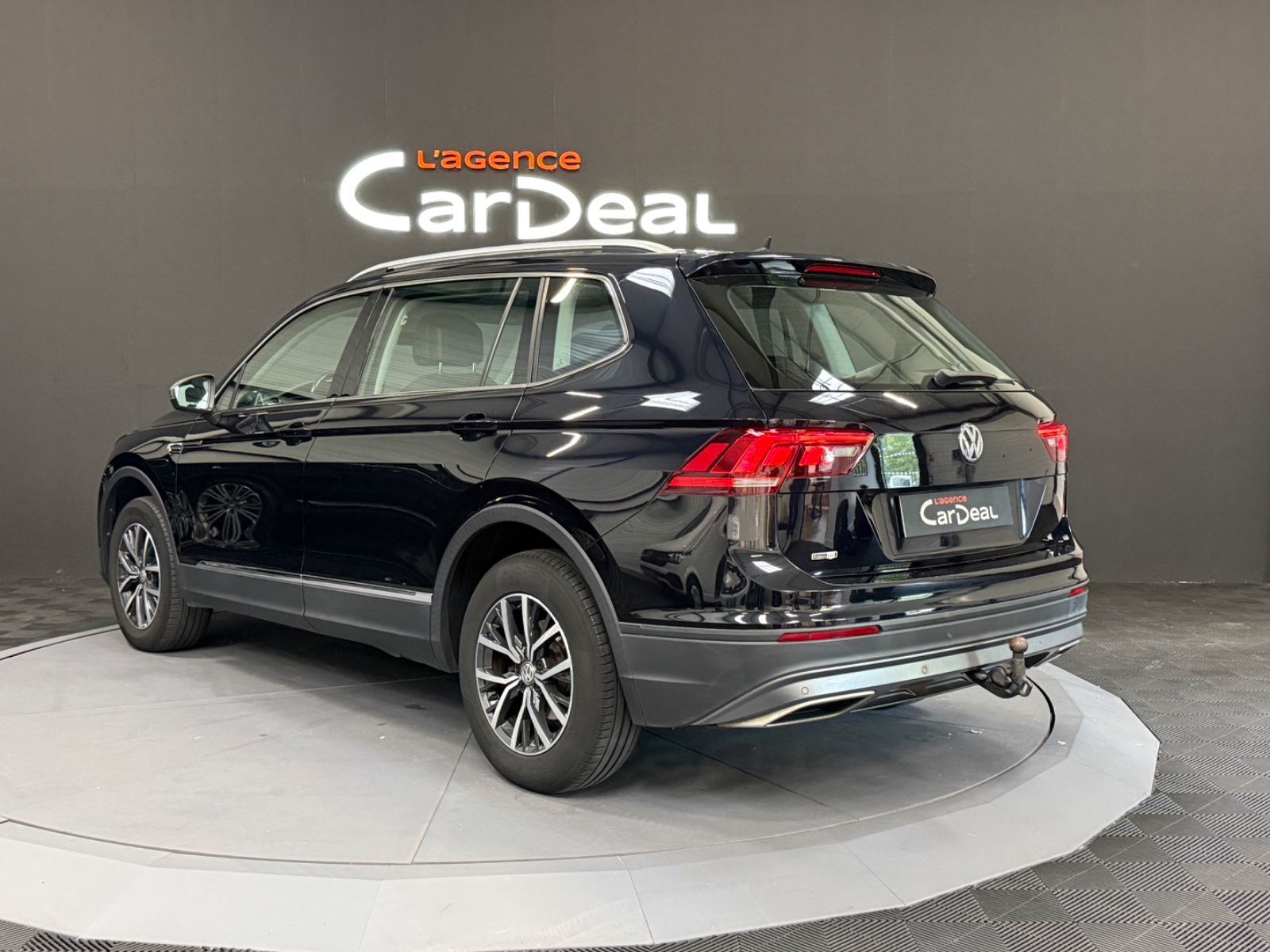 Photo véhicule VOLKSWAGEN TIGUAN ALLSPACE