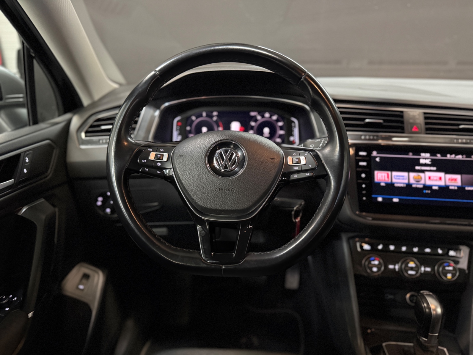 Photo véhicule VOLKSWAGEN TIGUAN ALLSPACE