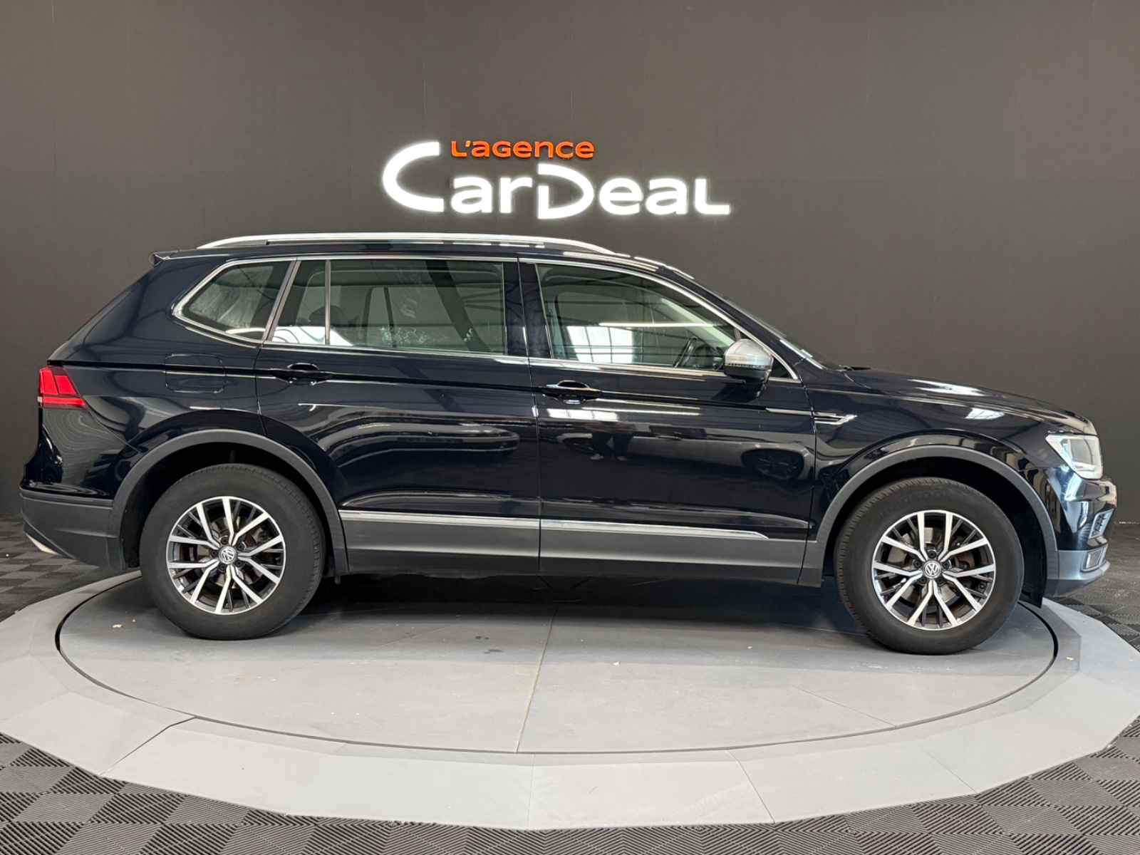Photo véhicule VOLKSWAGEN TIGUAN ALLSPACE