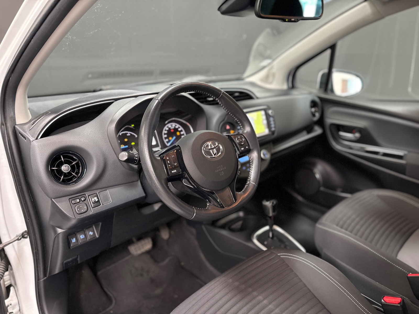 Photo véhicule TOYOTA YARIS MC2