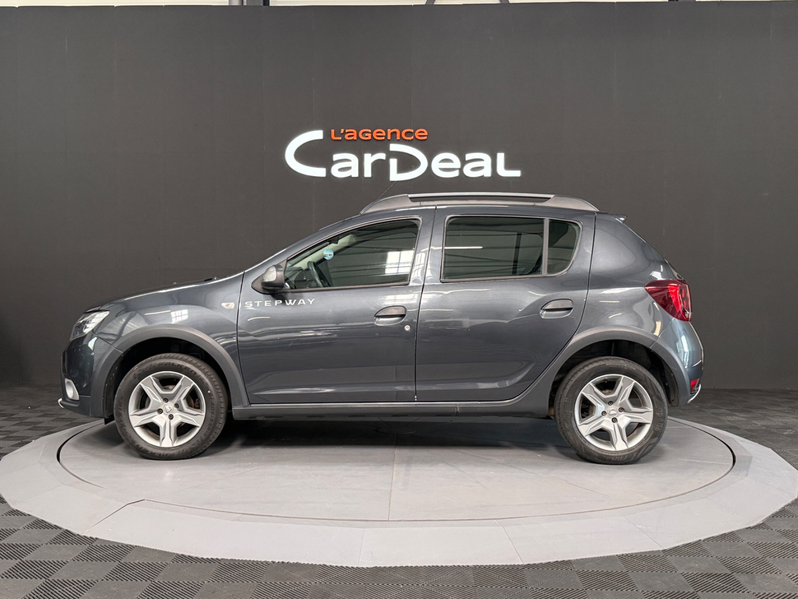 Photo véhicule DACIA SANDERO