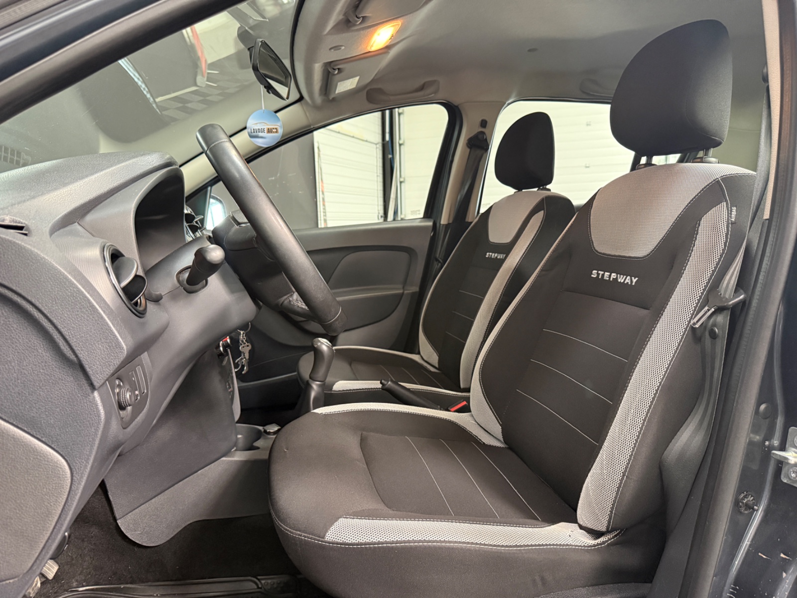 Photo véhicule DACIA SANDERO