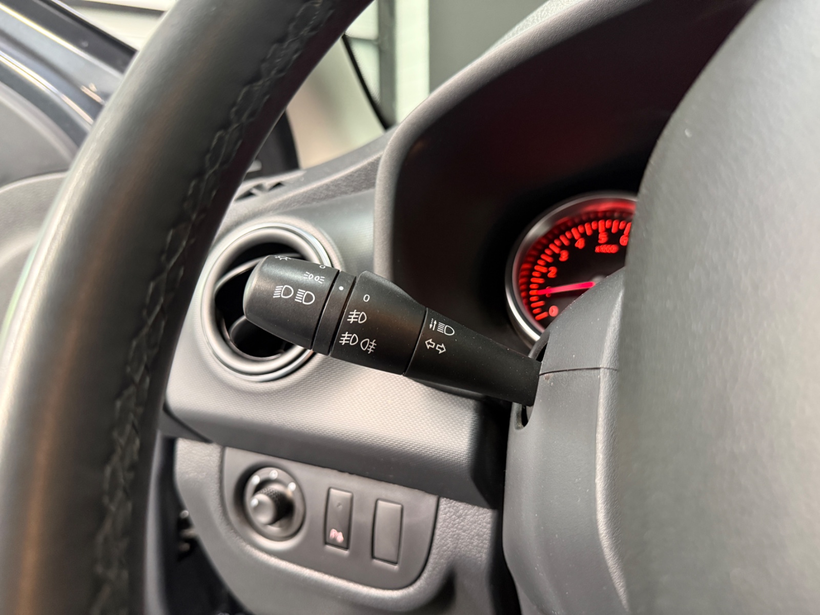 Photo véhicule DACIA SANDERO