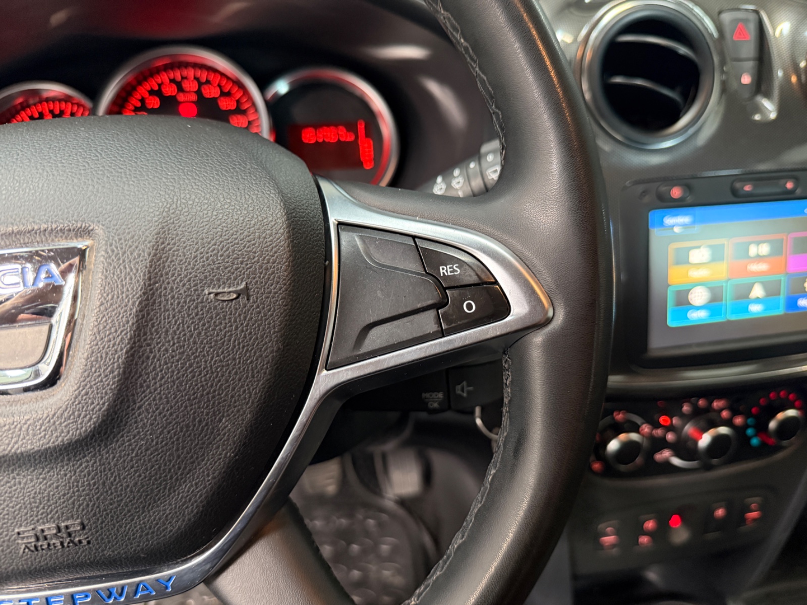 Photo véhicule DACIA SANDERO