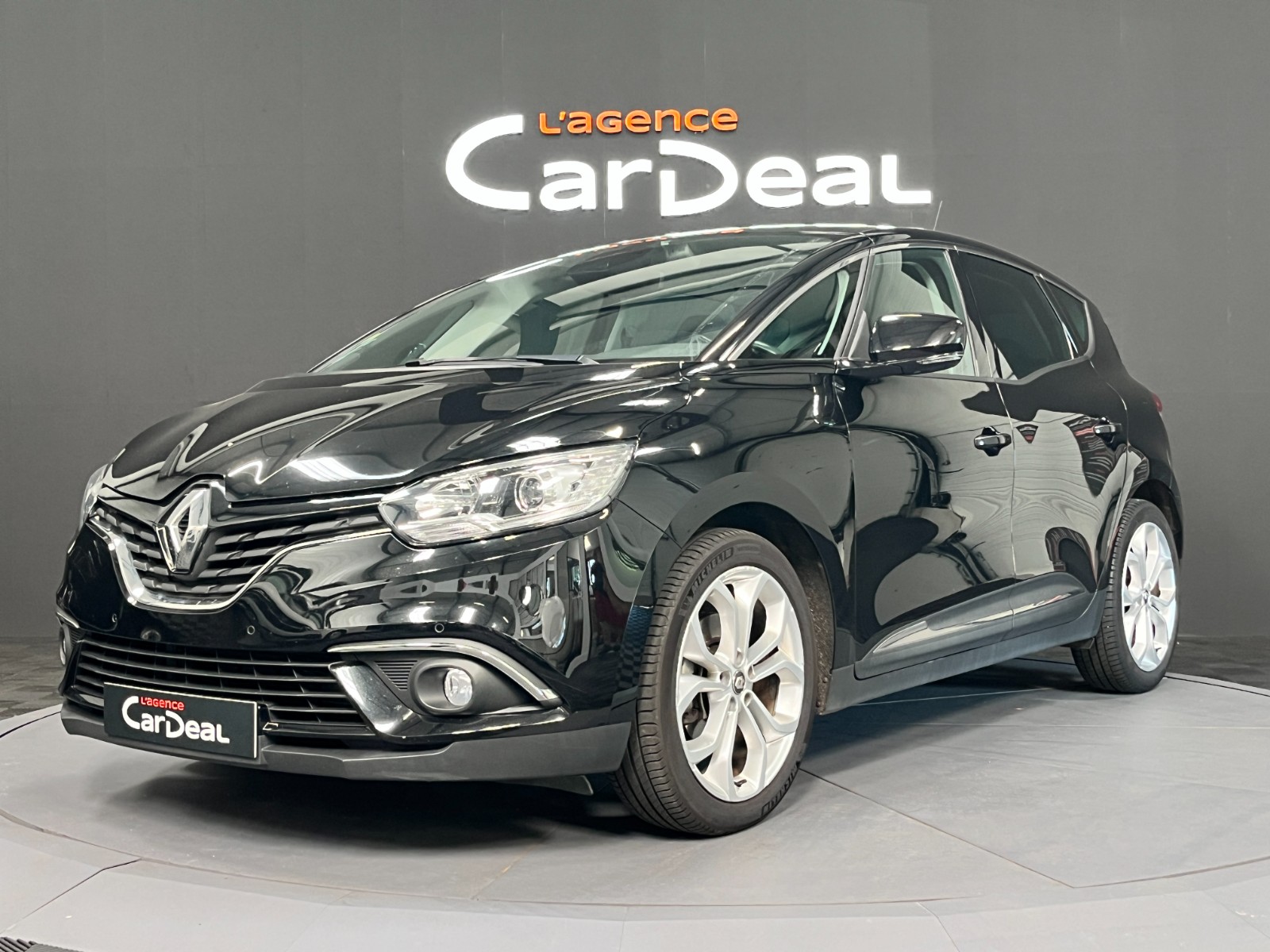 RENAULT SCENIC IV BUSINESS dCi 110 Energy Hybrid Assist Business