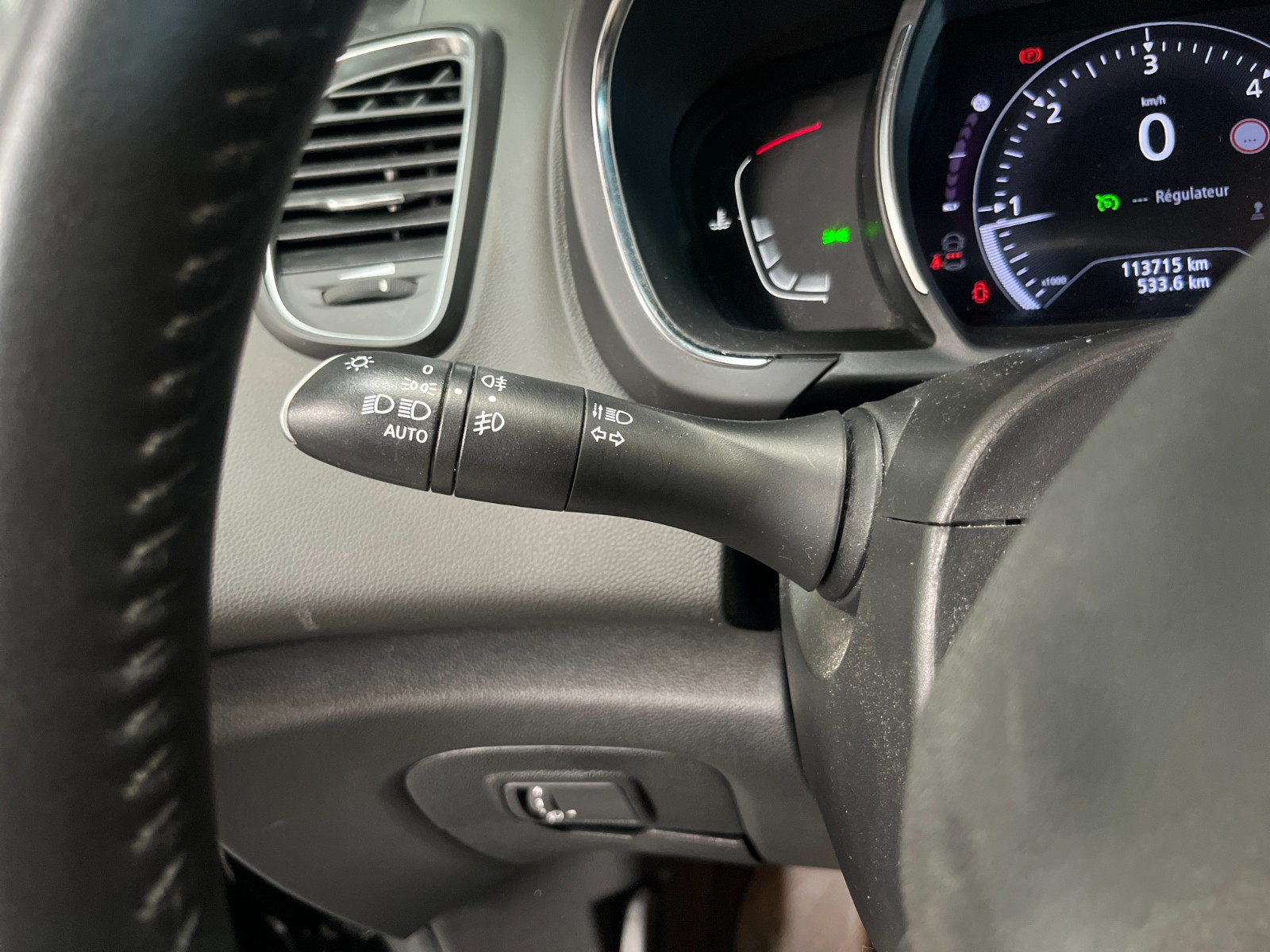 Photo véhicule RENAULT SCENIC IV