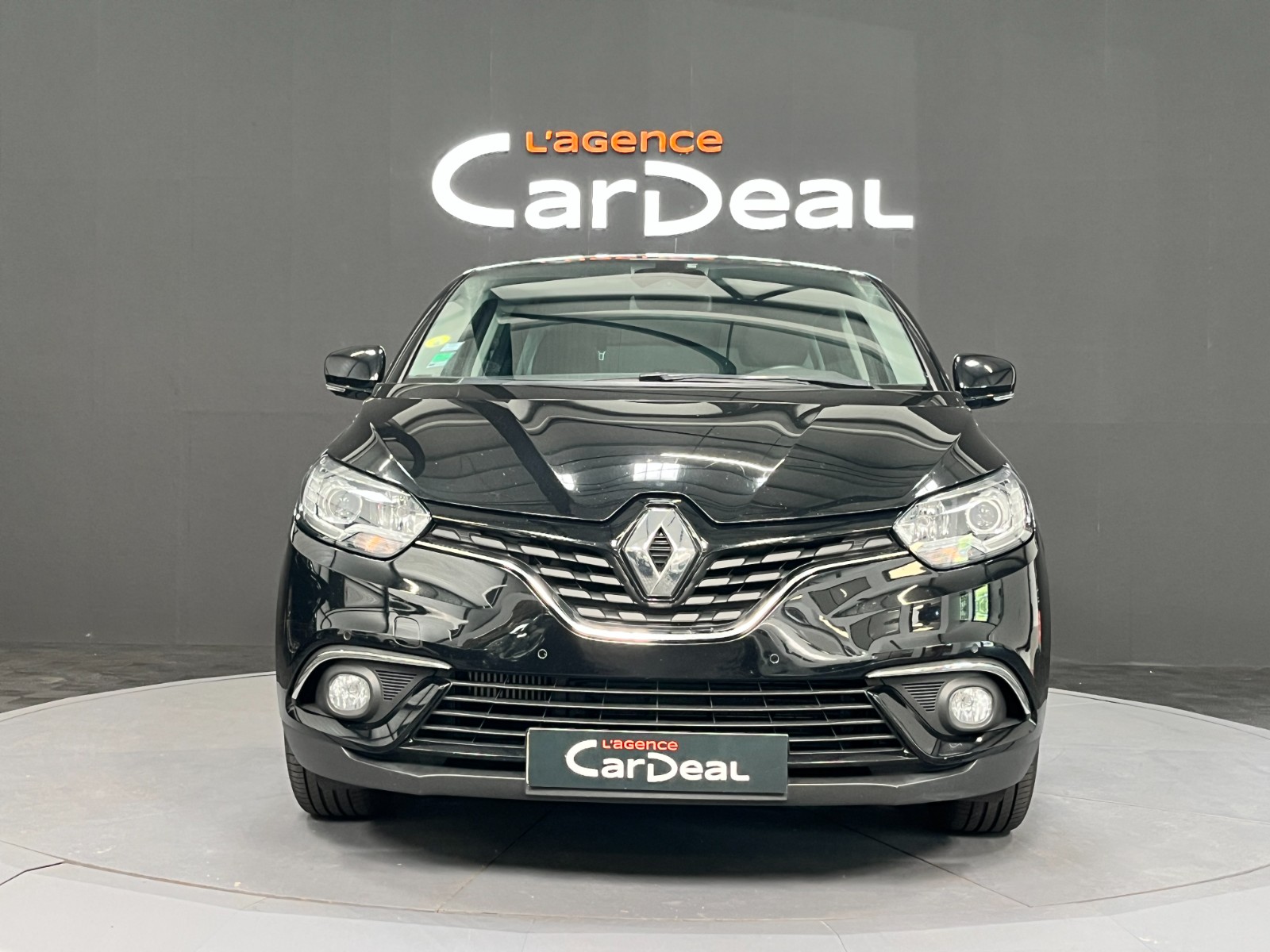 Photo véhicule RENAULT SCENIC IV