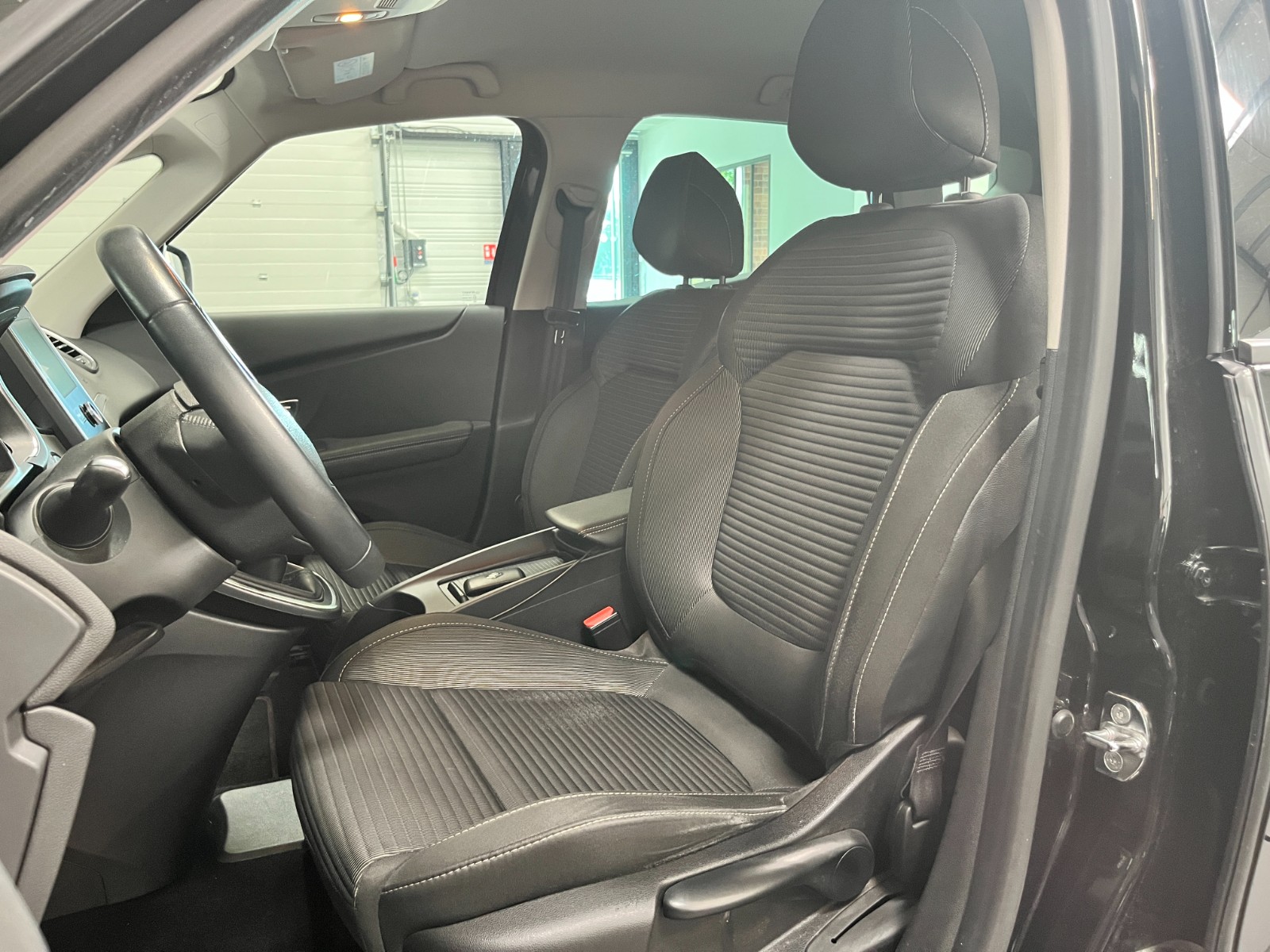 Photo véhicule RENAULT SCENIC IV