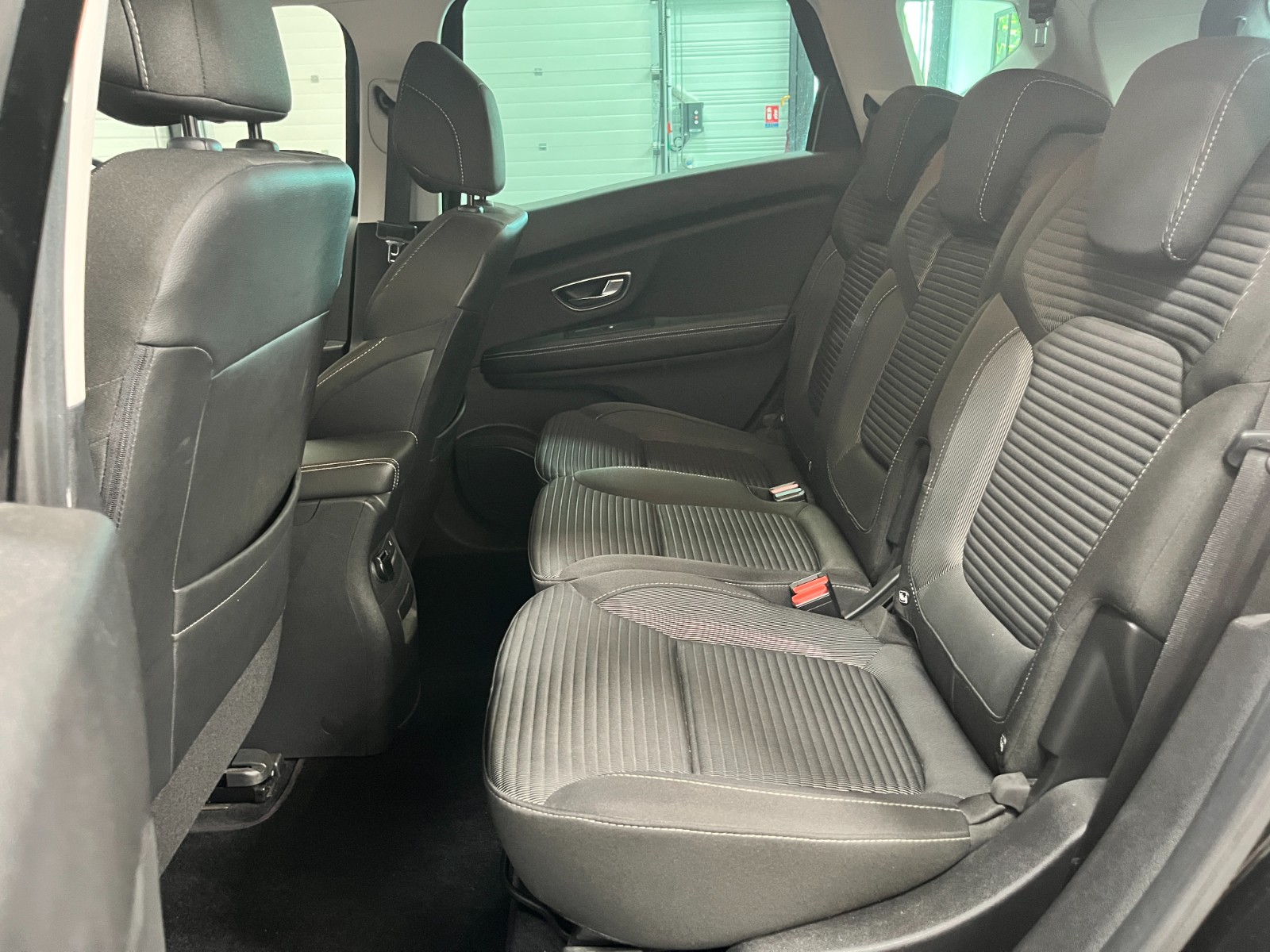 Photo véhicule RENAULT SCENIC IV