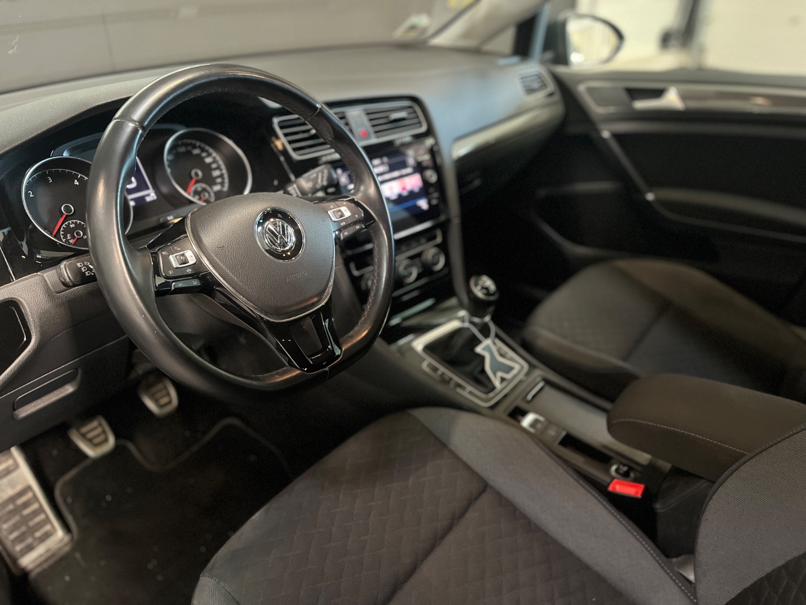 Photo véhicule VOLKSWAGEN GOLF