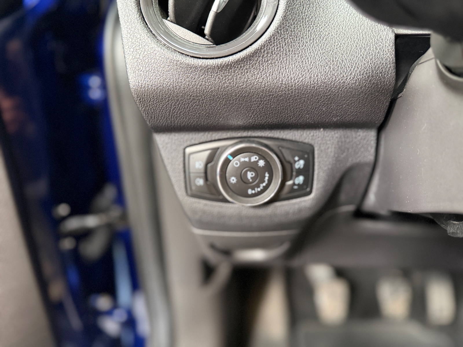 Photo véhicule FORD TOURNEO COURIER