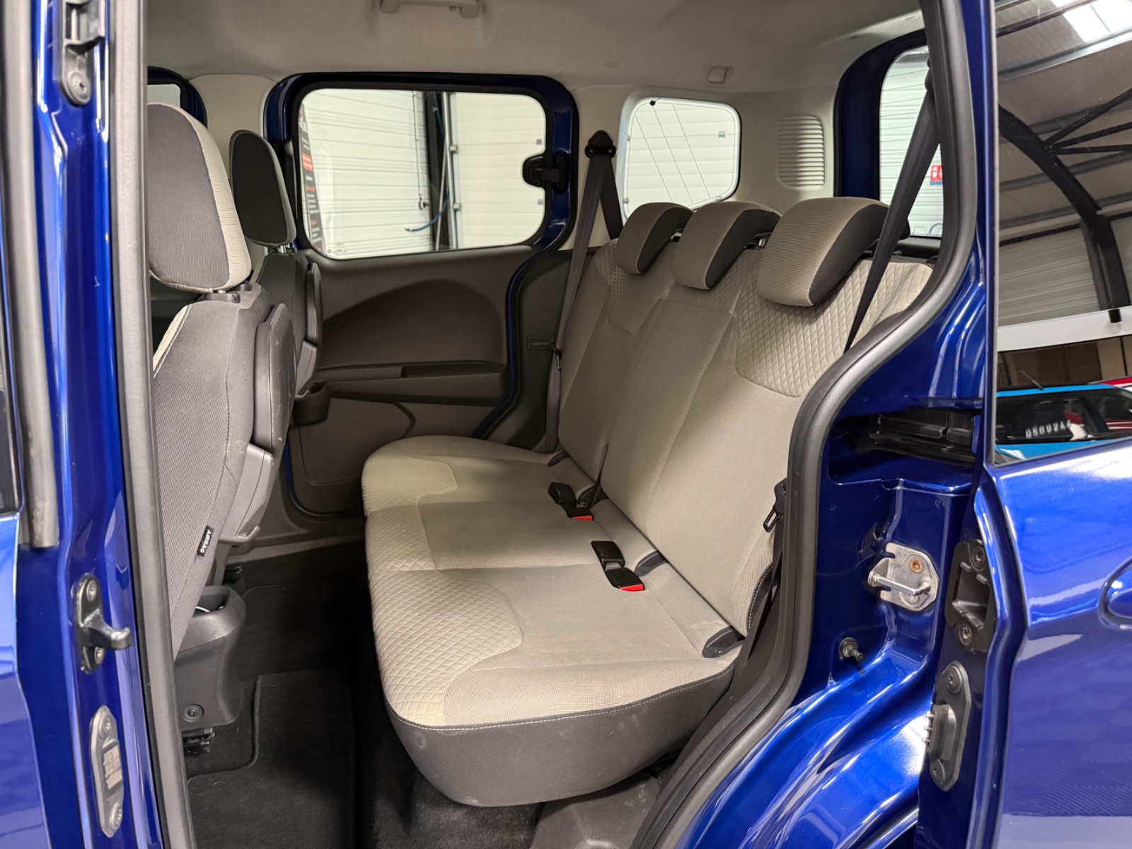 Photo véhicule FORD TOURNEO COURIER