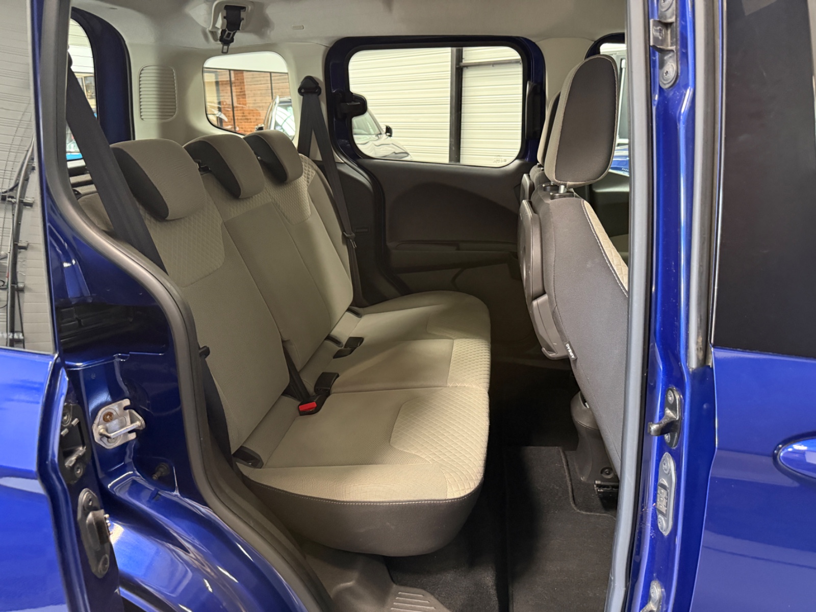 Photo véhicule FORD TOURNEO COURIER