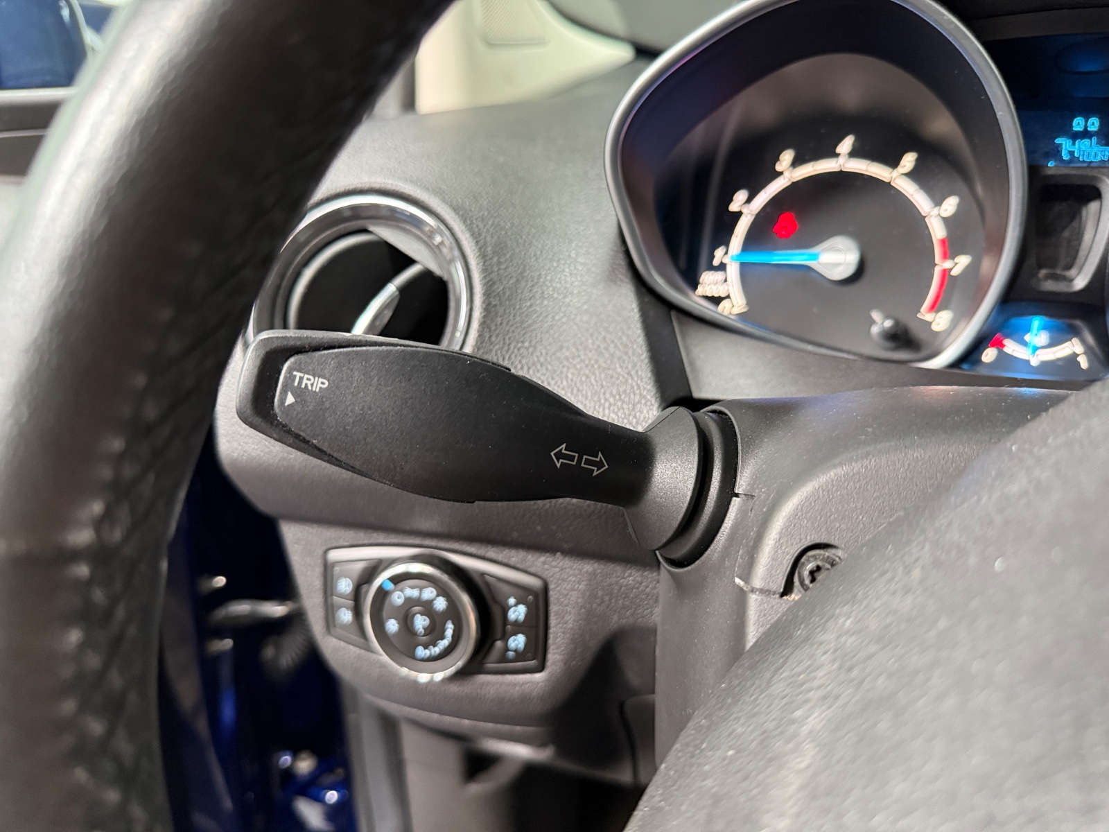 Photo véhicule FORD TOURNEO COURIER