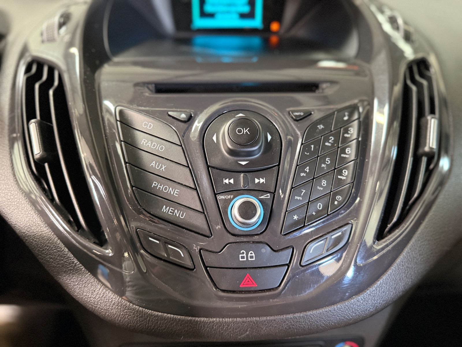 Photo véhicule FORD TOURNEO COURIER