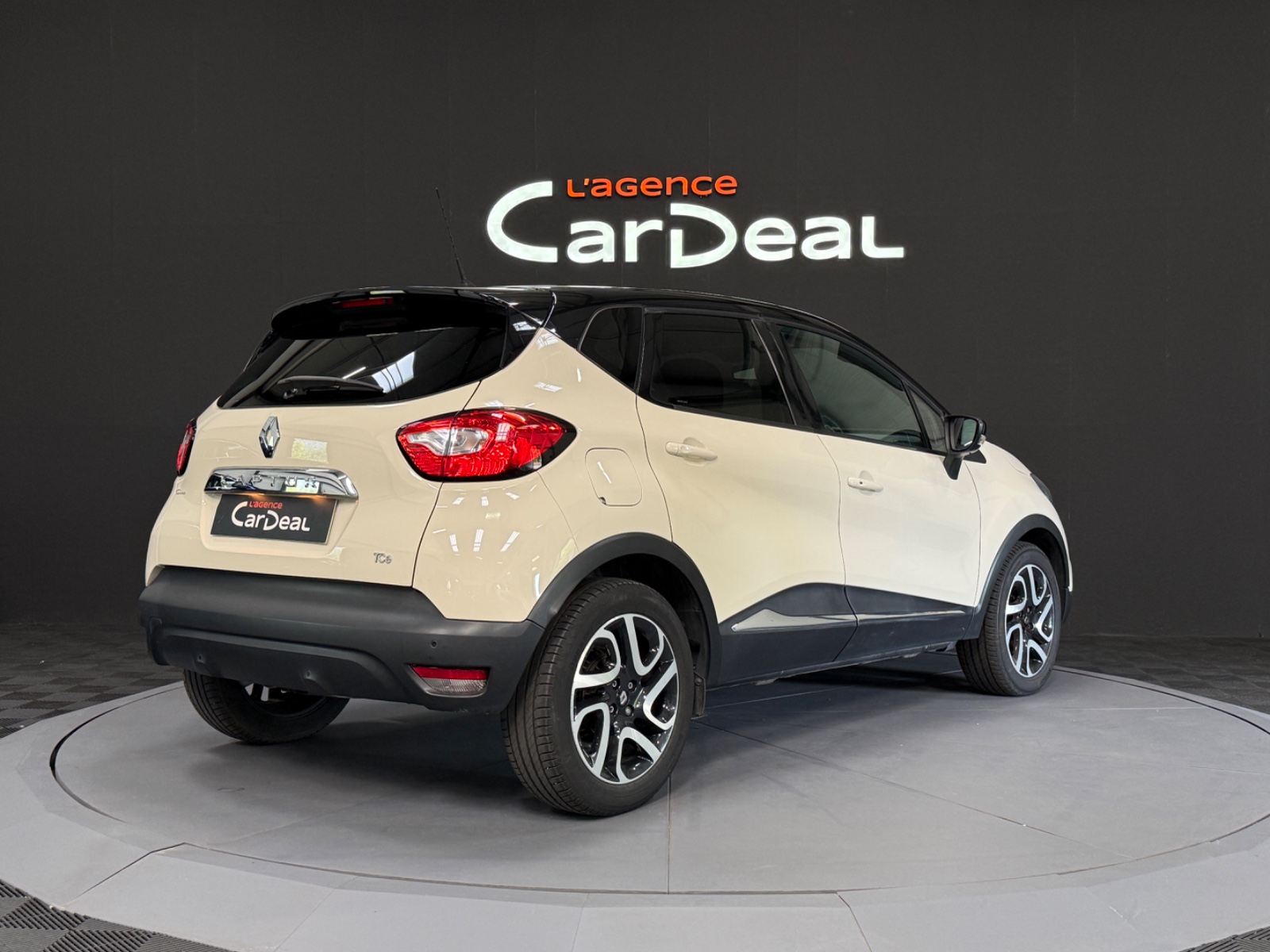 Photo véhicule RENAULT CAPTUR