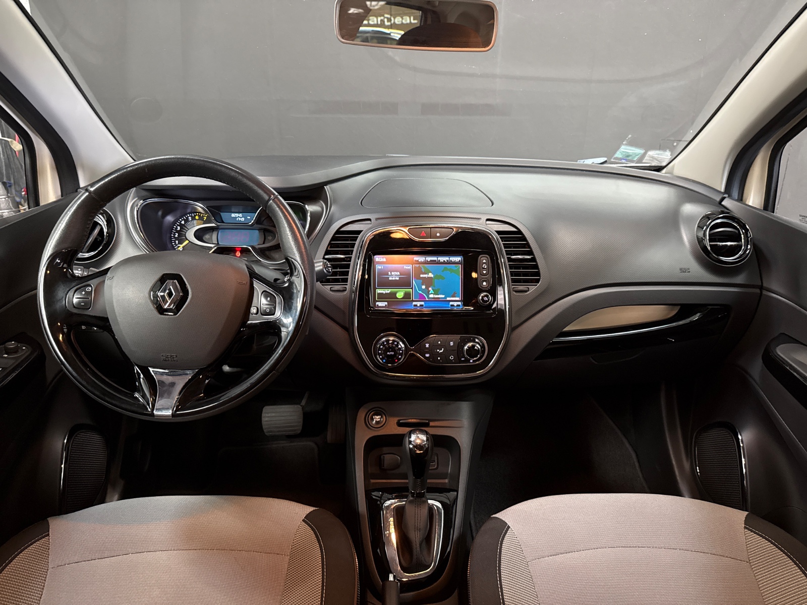 Photo véhicule RENAULT CAPTUR