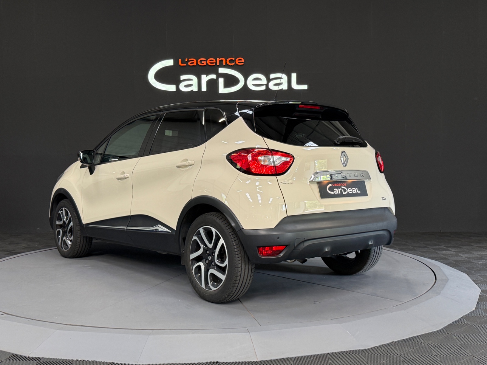 Photo véhicule RENAULT CAPTUR