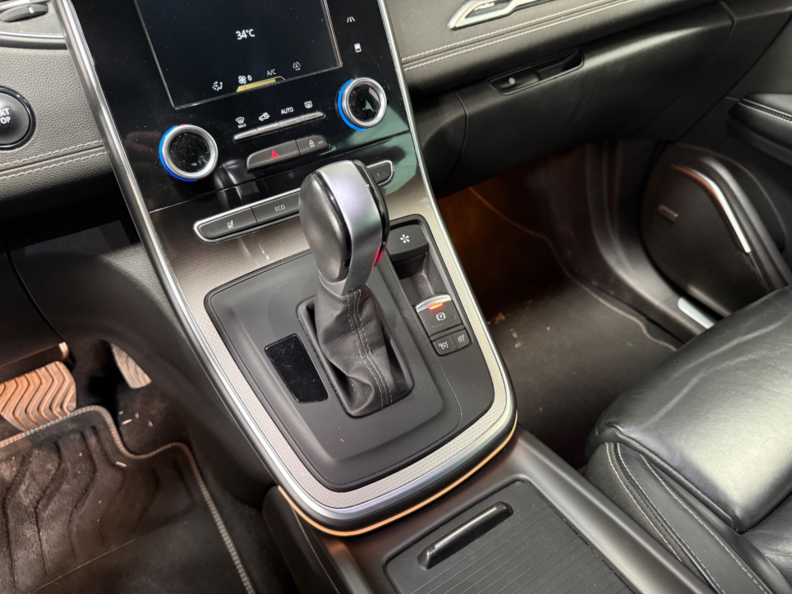 Photo véhicule RENAULT SCENIC IV