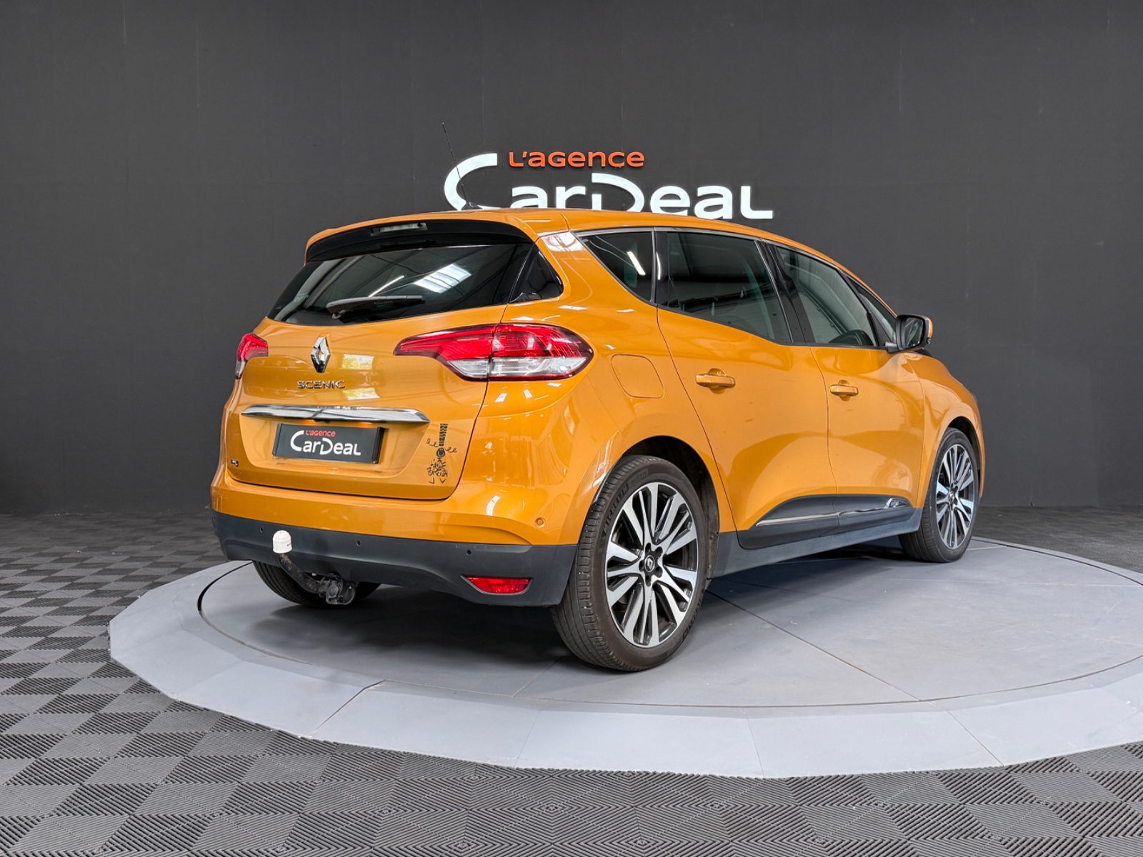 Photo véhicule RENAULT SCENIC IV