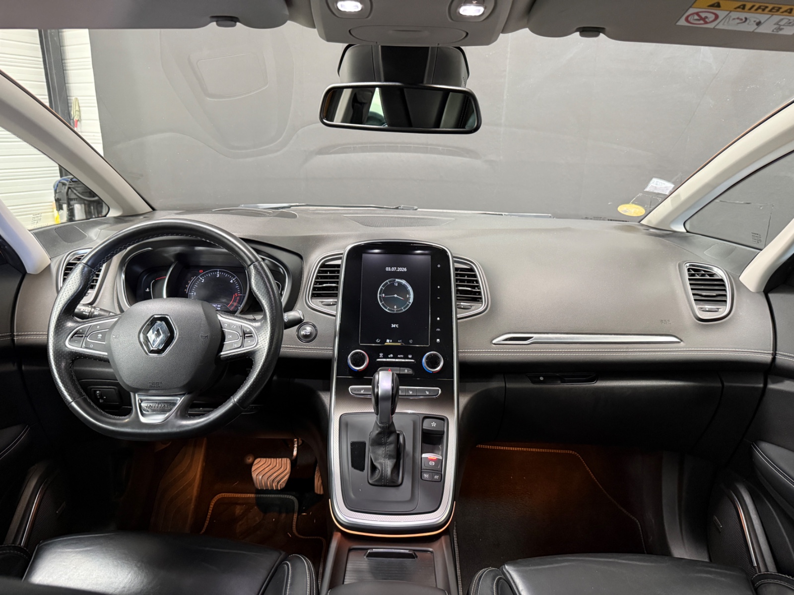 Photo véhicule RENAULT SCENIC IV