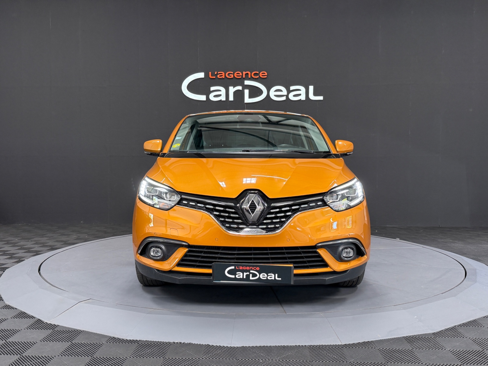 Photo véhicule RENAULT SCENIC IV