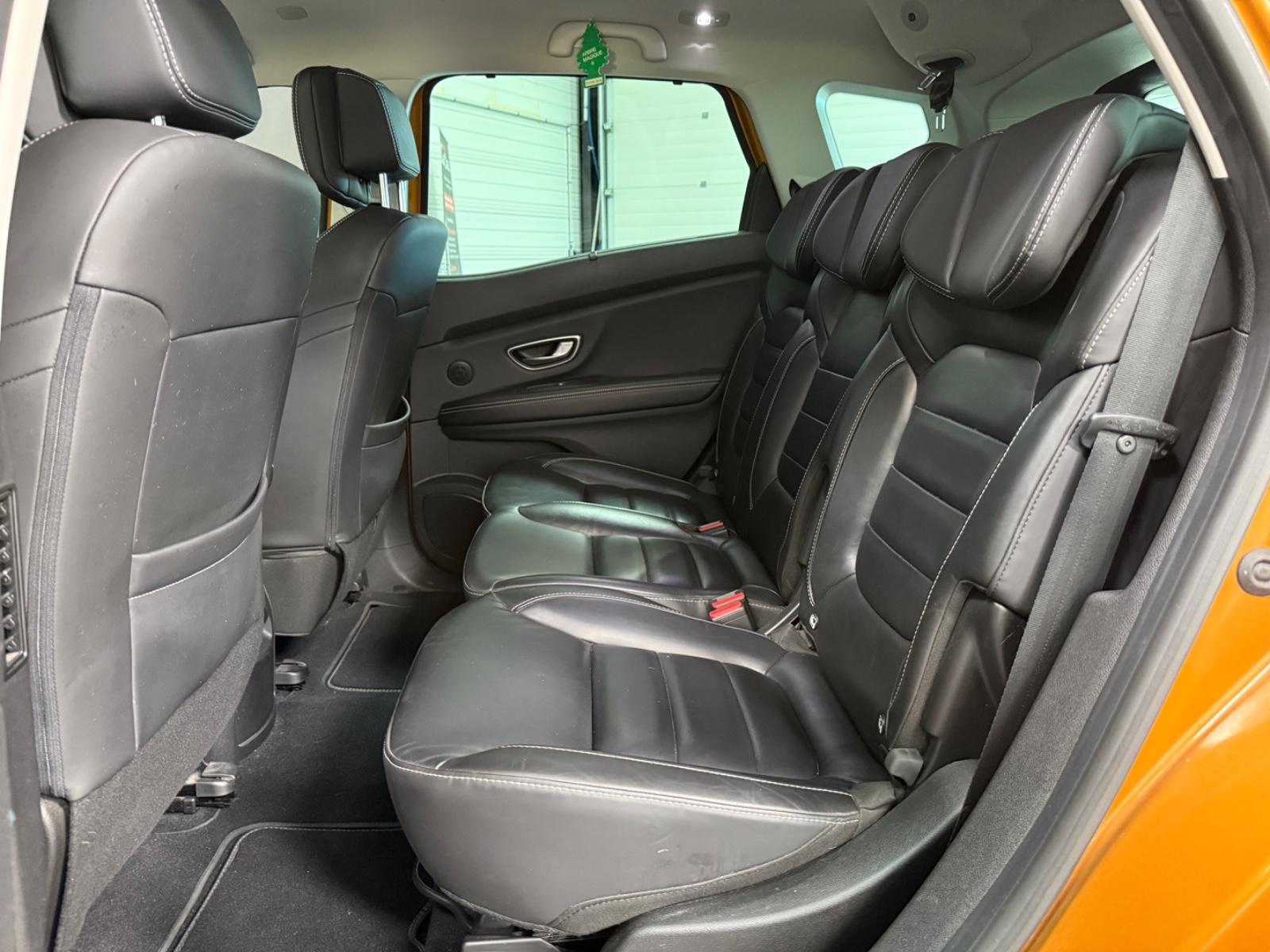 Photo véhicule RENAULT SCENIC IV