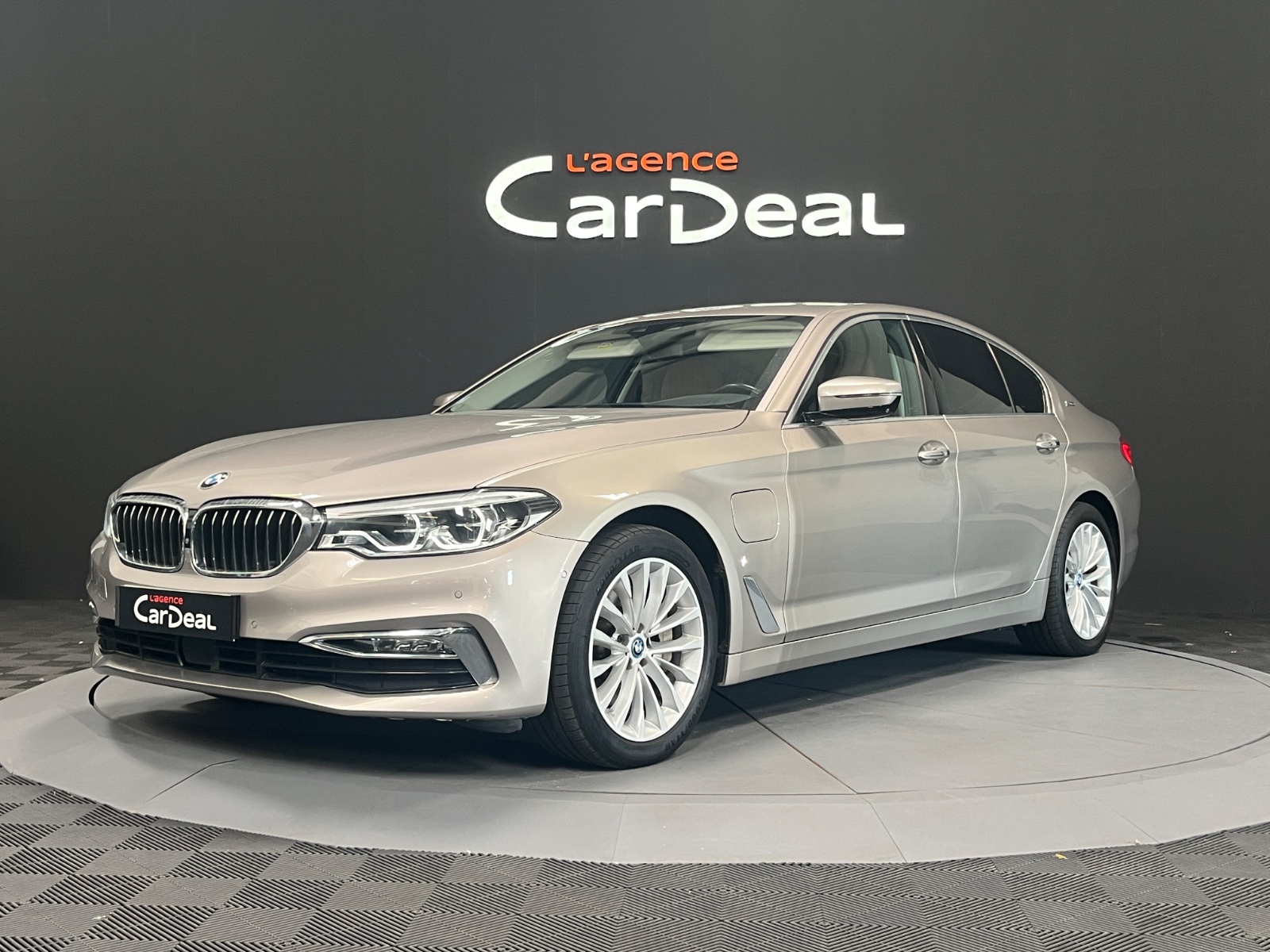 BMW SERIE 5 G30 530e iPerformance 252 ch BVA8 Luxury
