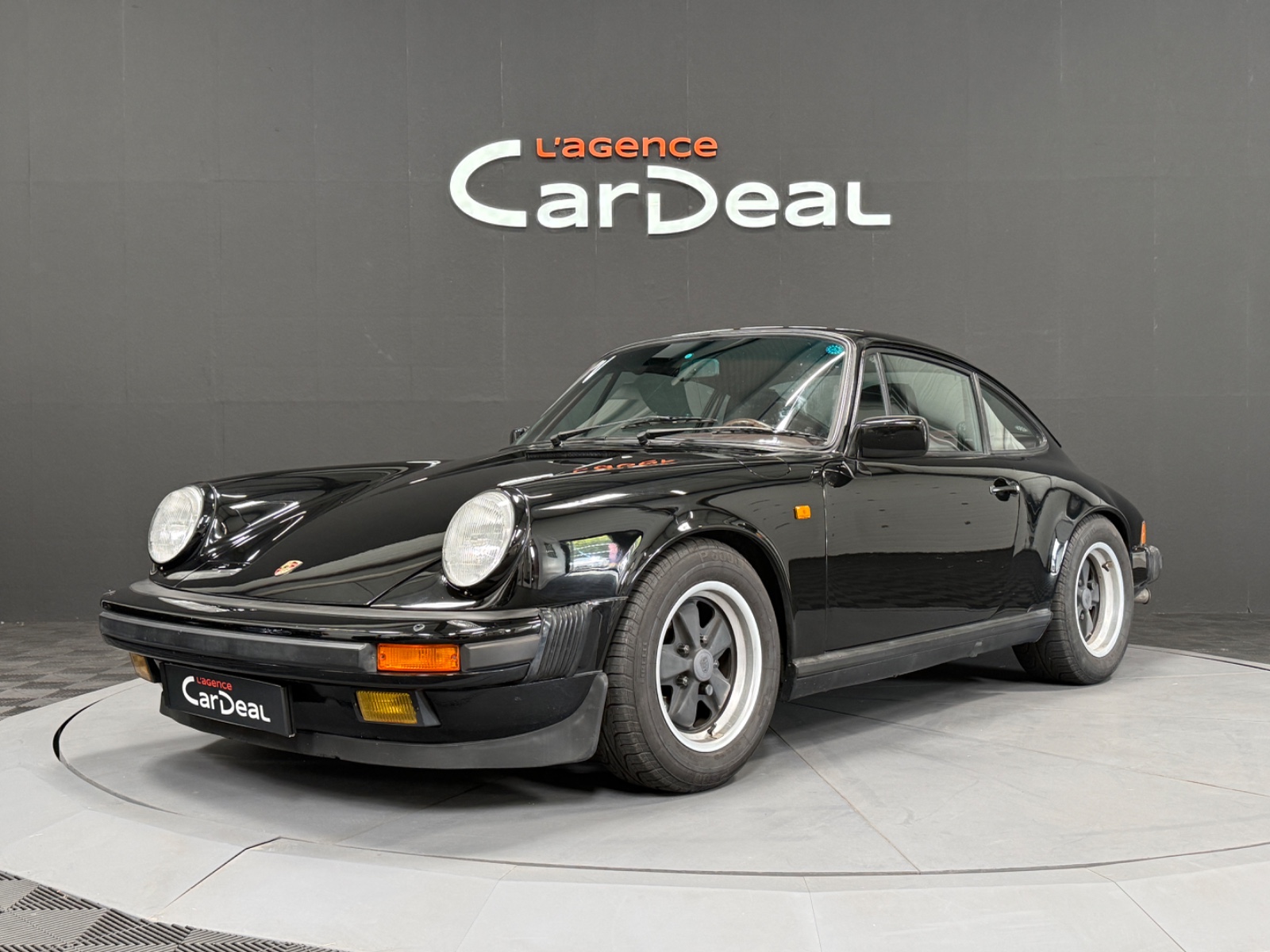 PORSCHE 911 Carrera 3.2