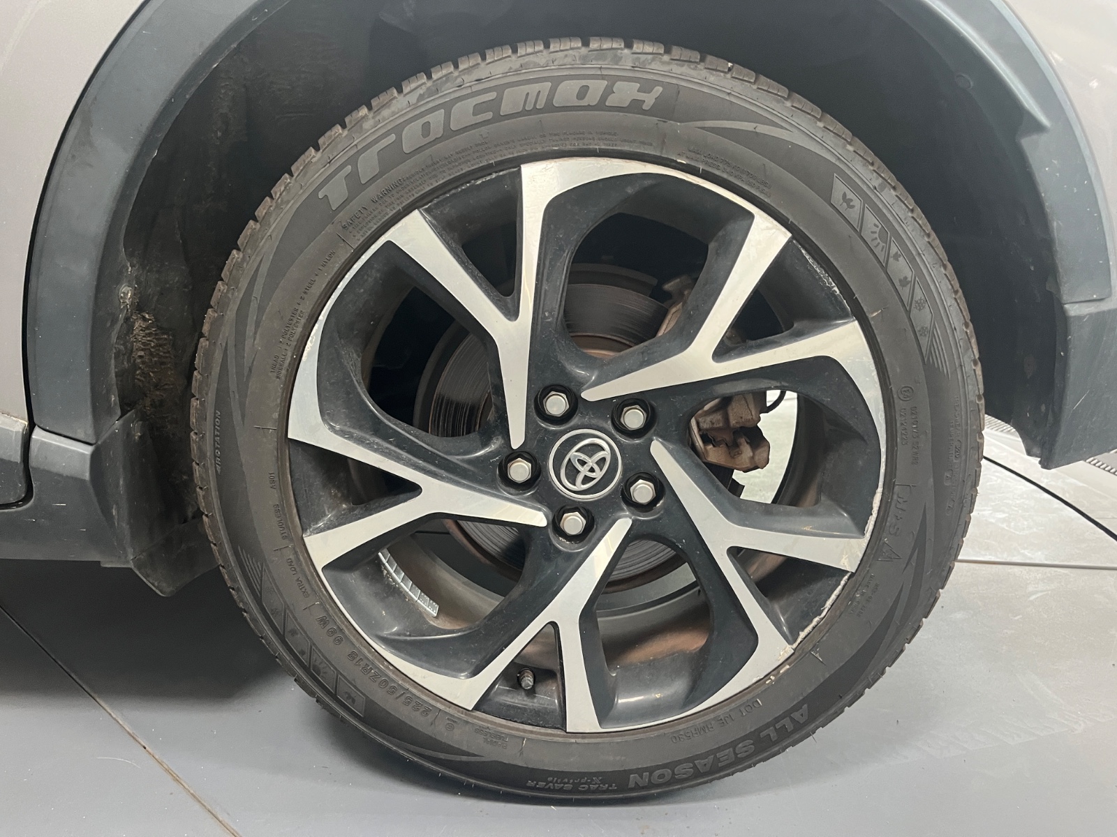 Photo véhicule TOYOTA C-HR PRO RC18