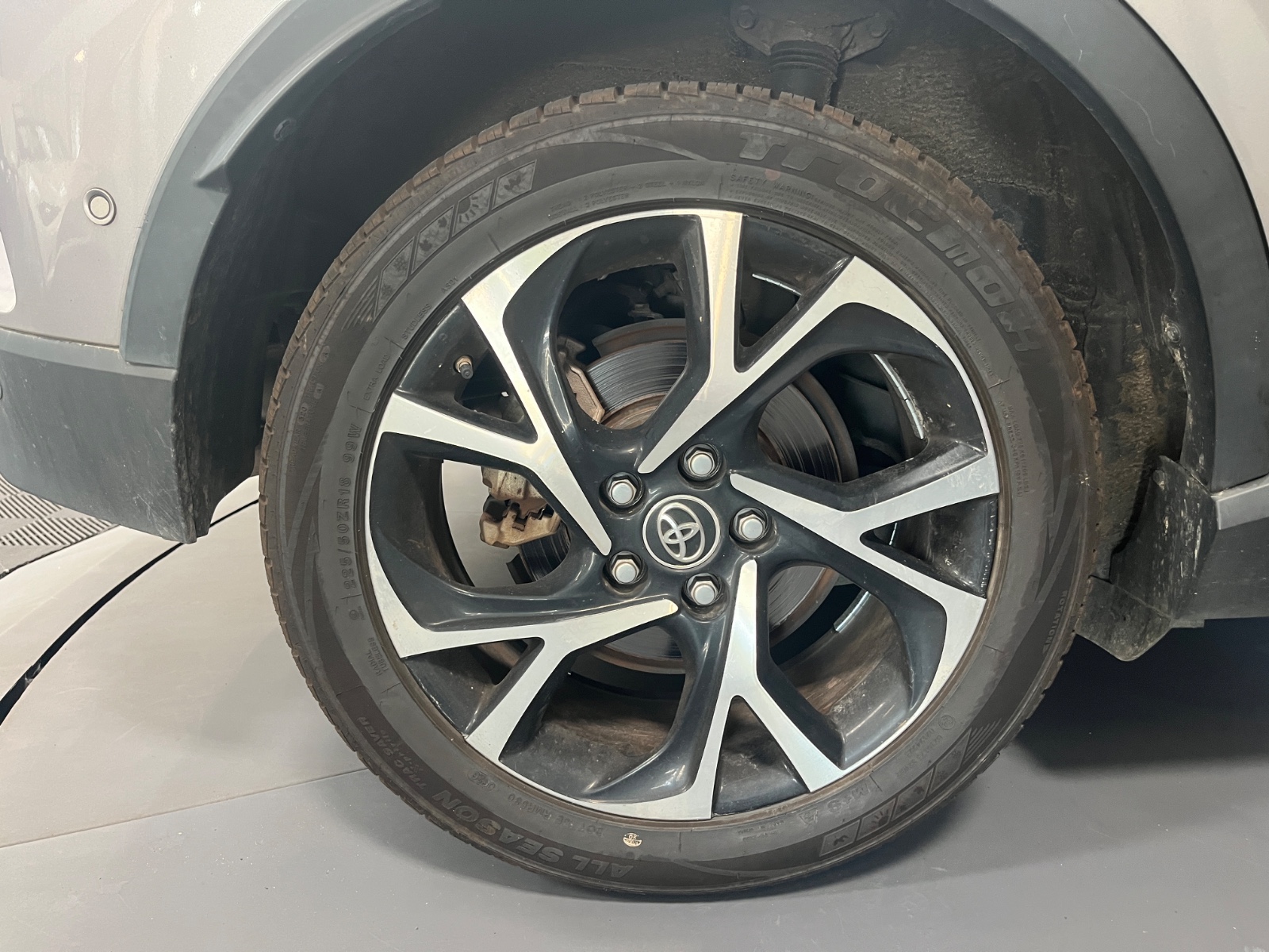 Photo véhicule TOYOTA C-HR PRO RC18
