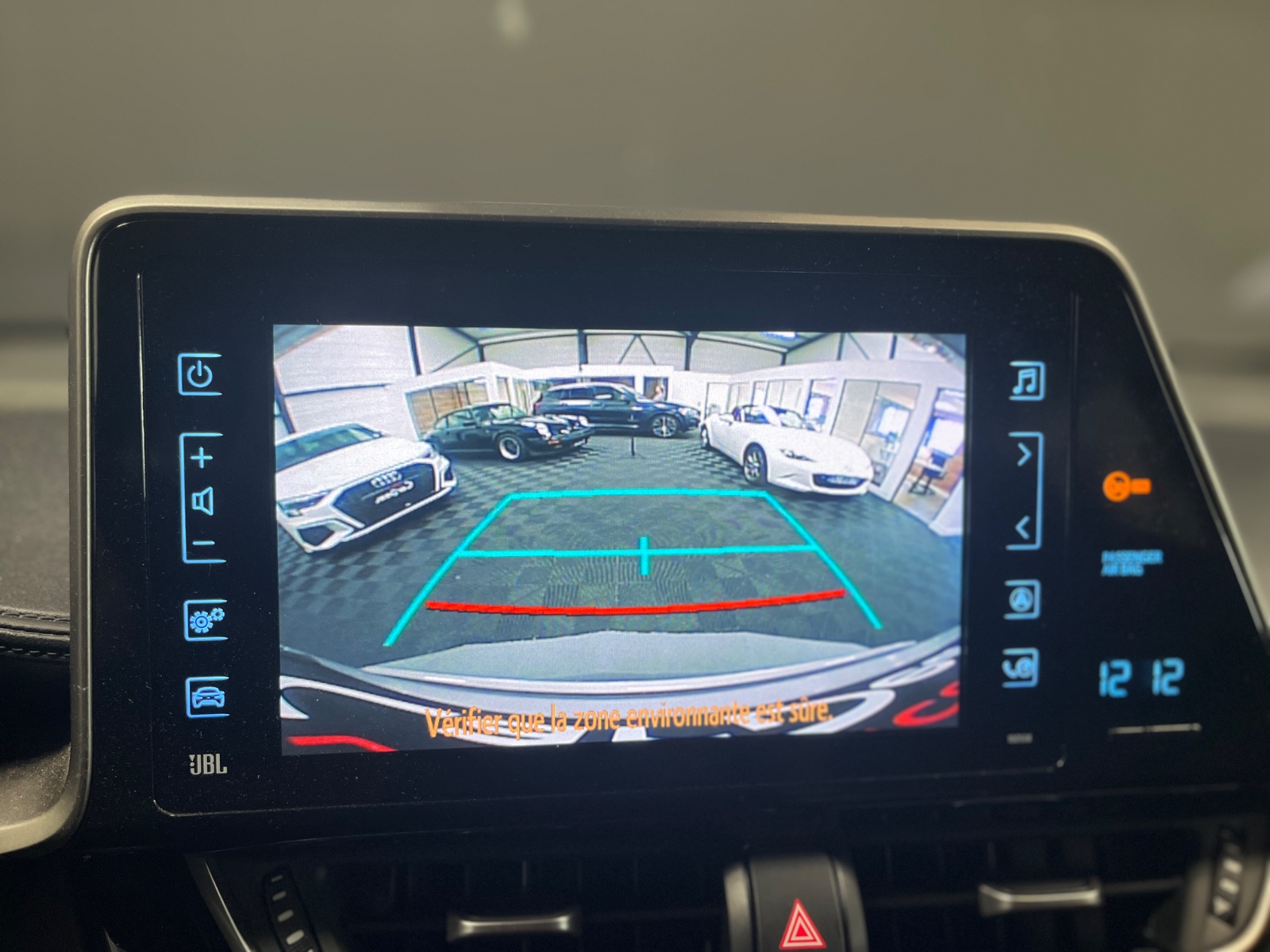 Photo véhicule TOYOTA C-HR PRO RC18