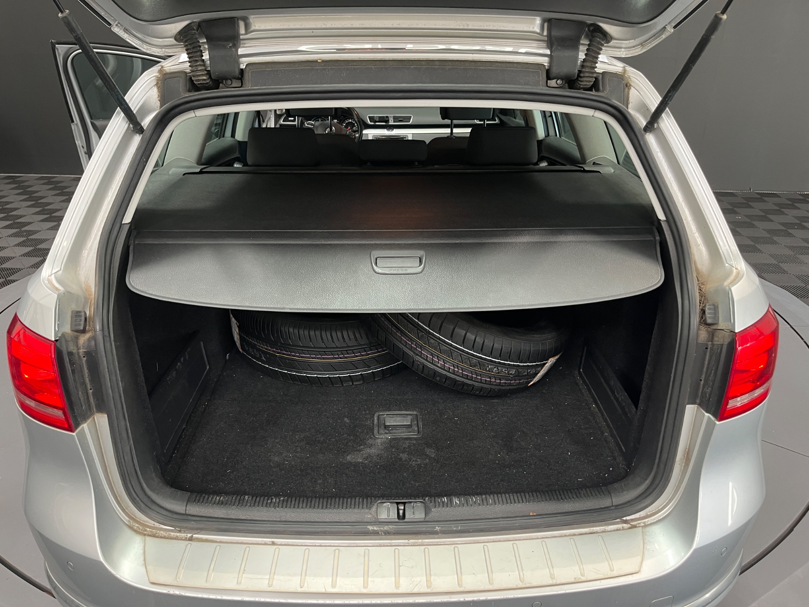 Photo véhicule VOLKSWAGEN PASSAT SW