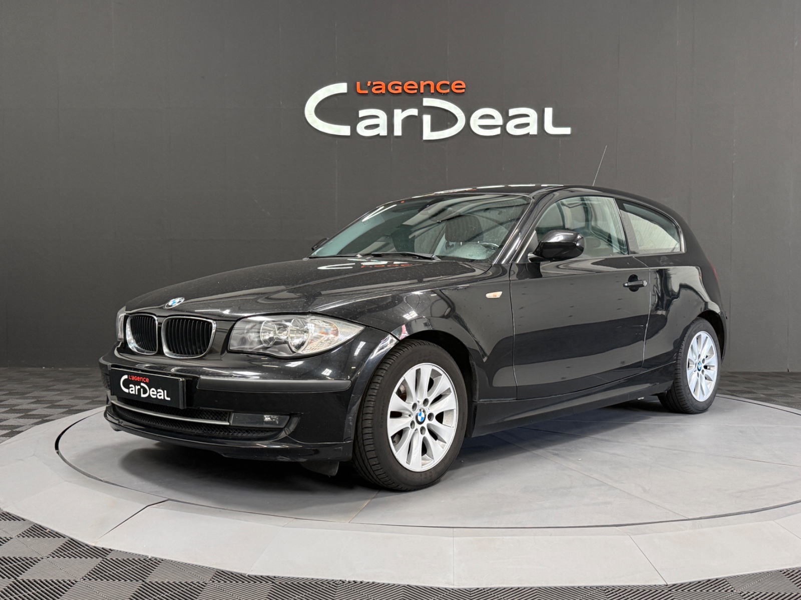 BMW SERIE 1 E81 116d 115 ch Confort