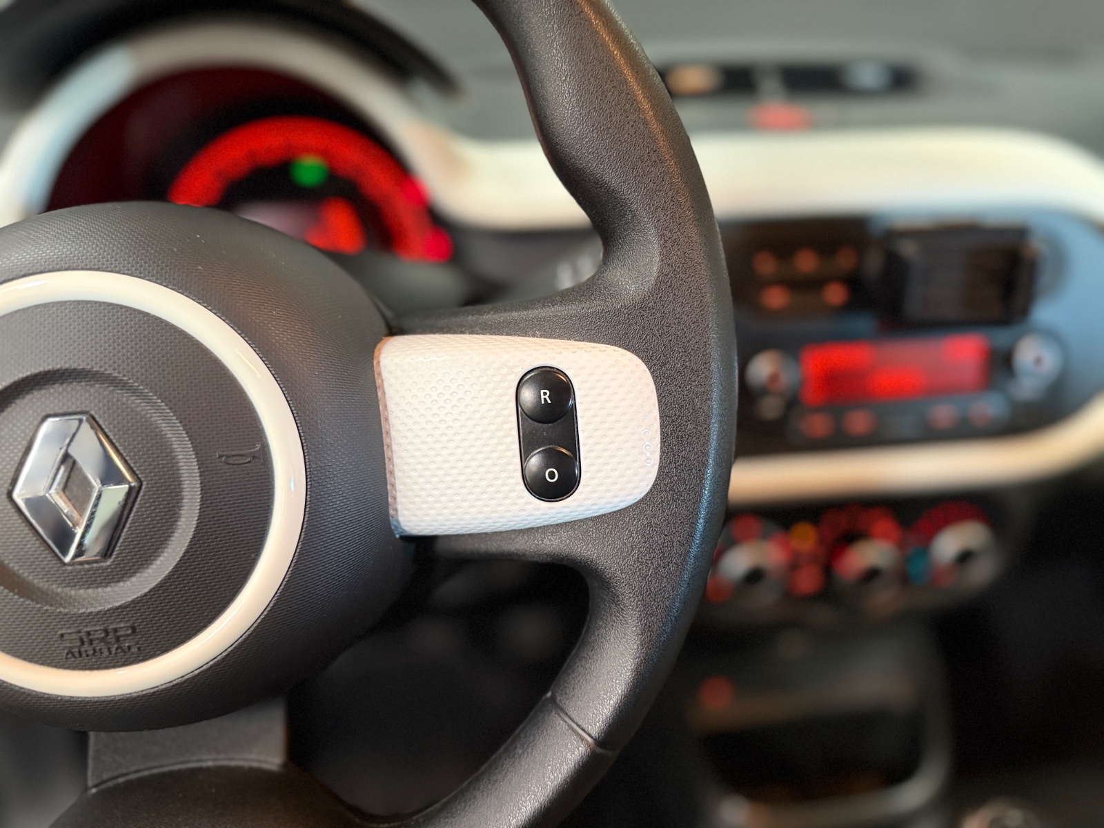 Photo véhicule RENAULT TWINGO III