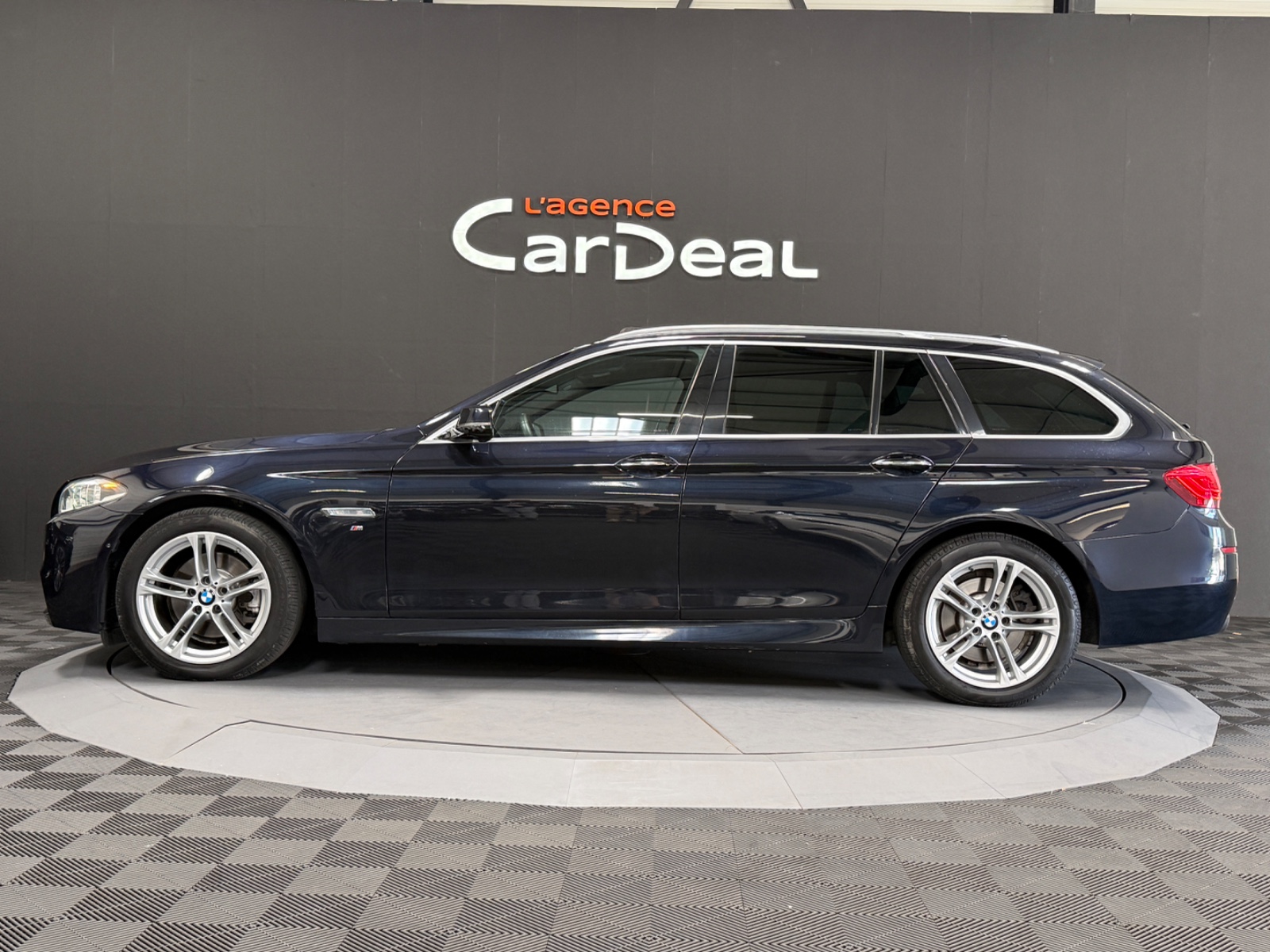 Photo véhicule BMW SERIE 5 TOURING