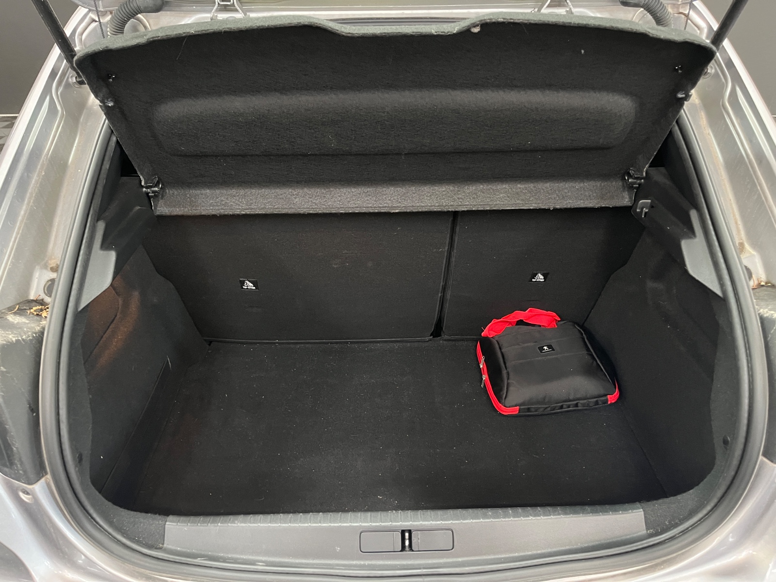 Photo véhicule PEUGEOT 208