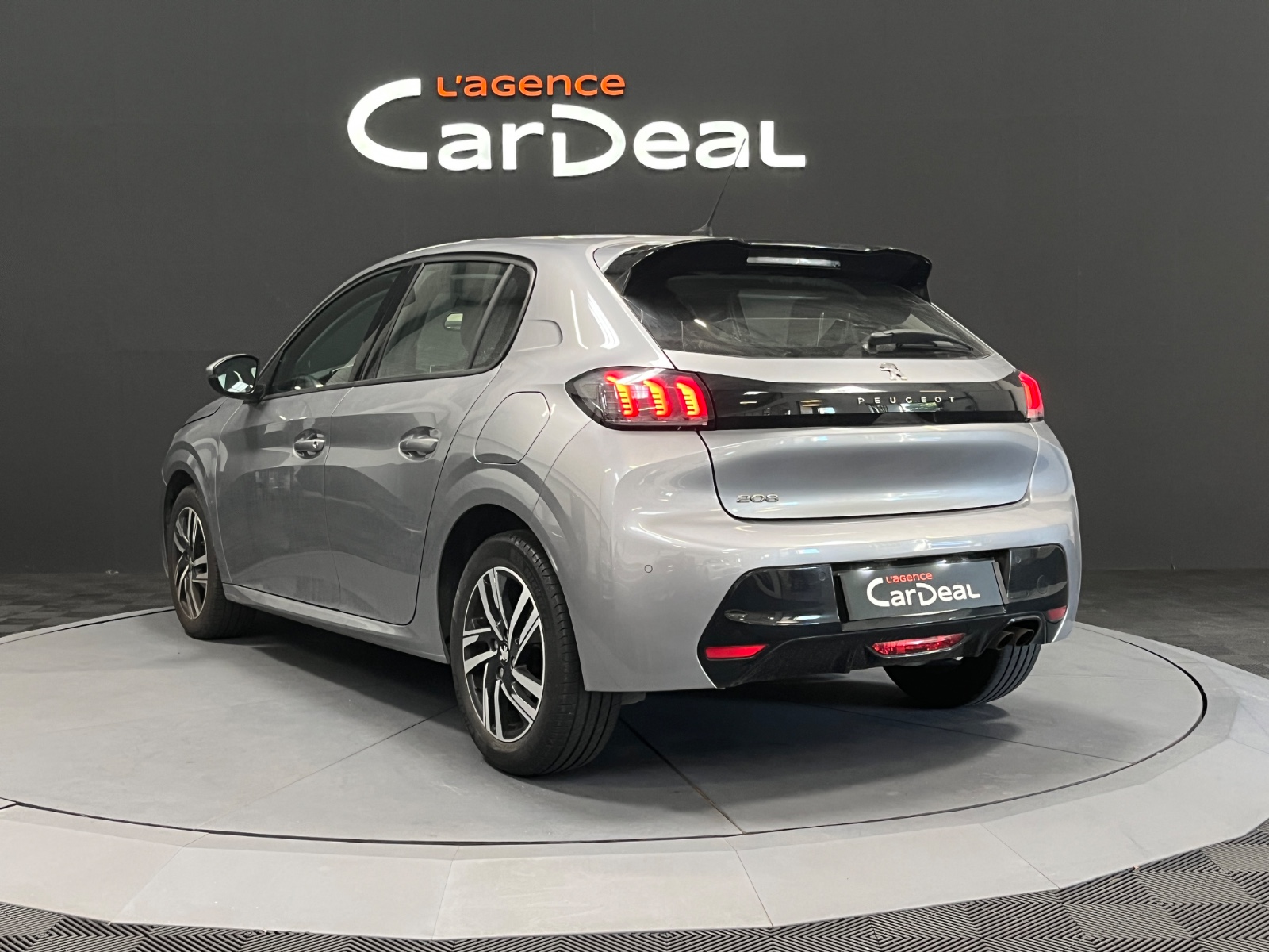 Photo véhicule PEUGEOT 208