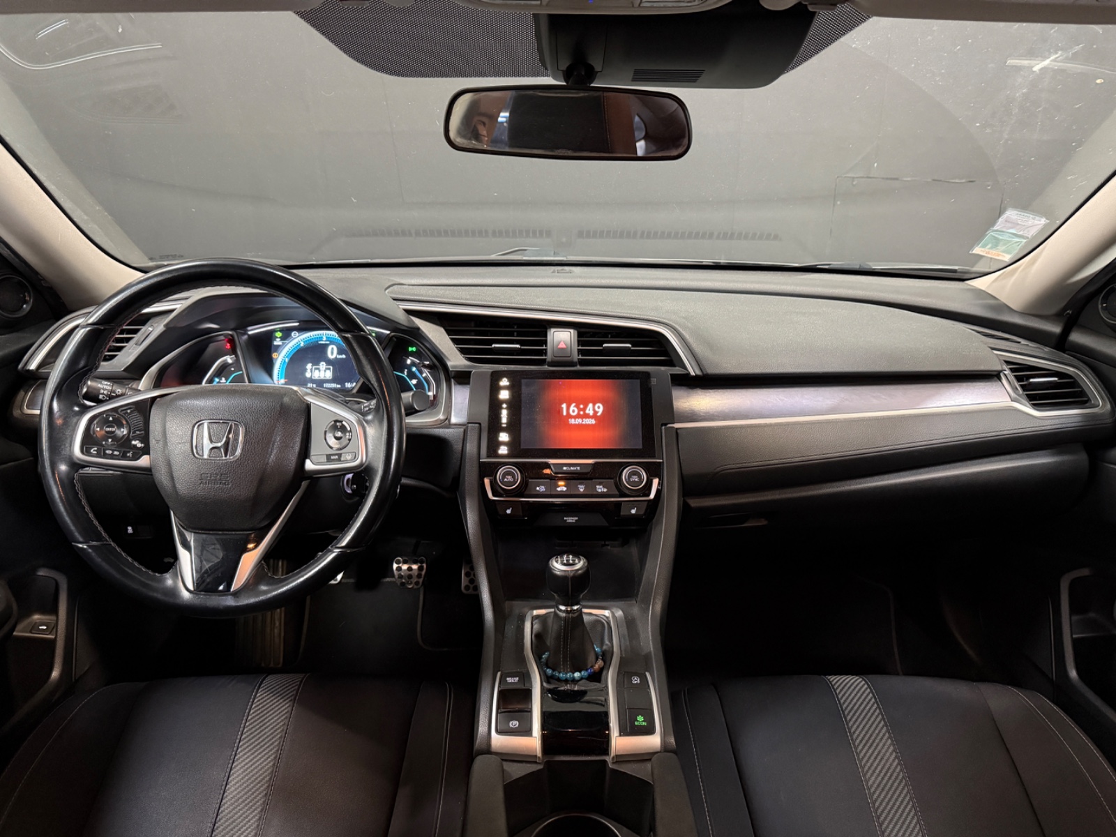 Photo véhicule HONDA CIVIC 4 PORTES 2018