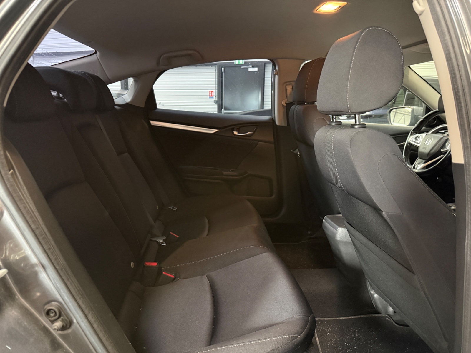 Photo véhicule HONDA CIVIC 4 PORTES 2018