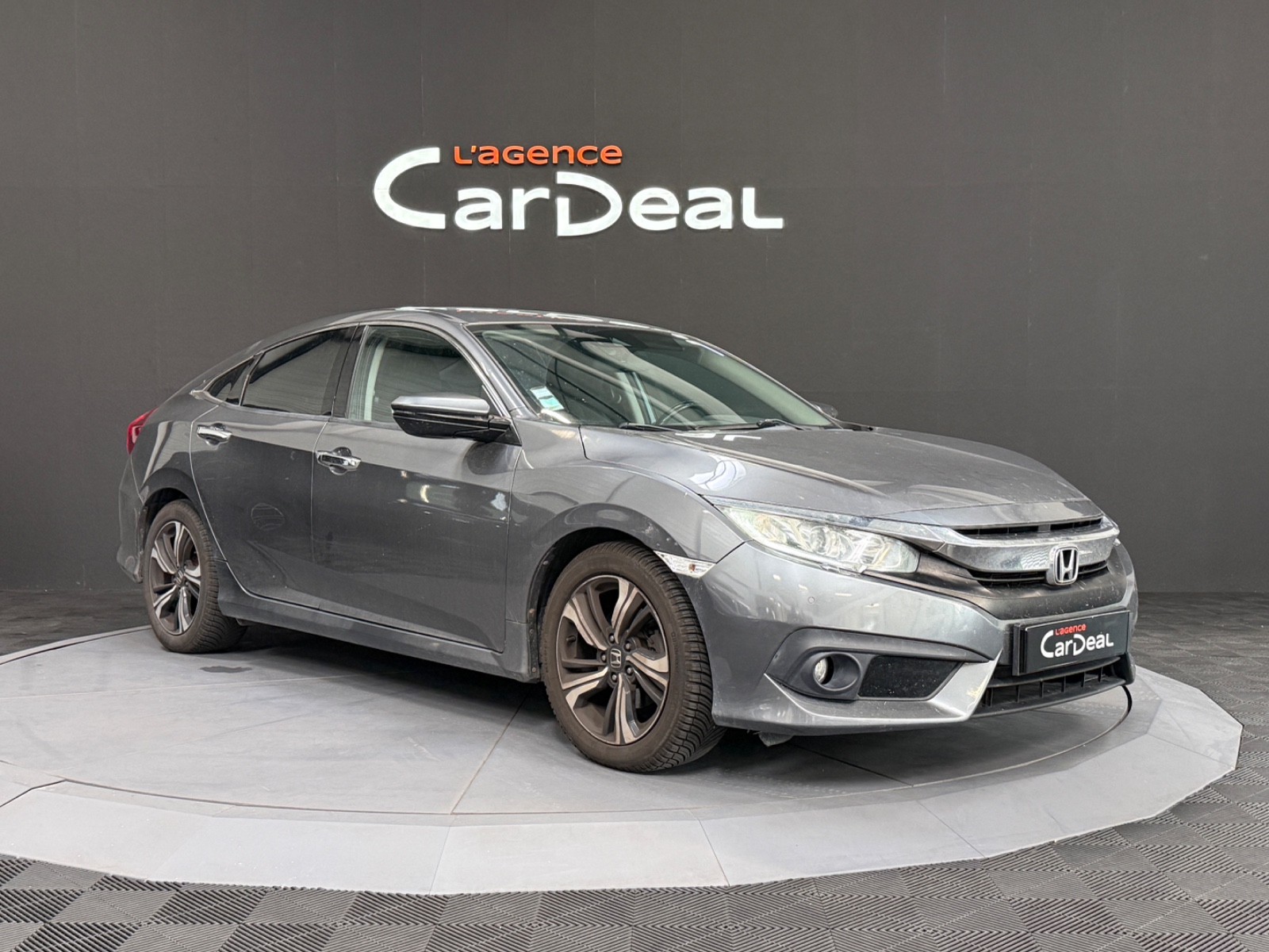Photo véhicule HONDA CIVIC 4 PORTES 2018