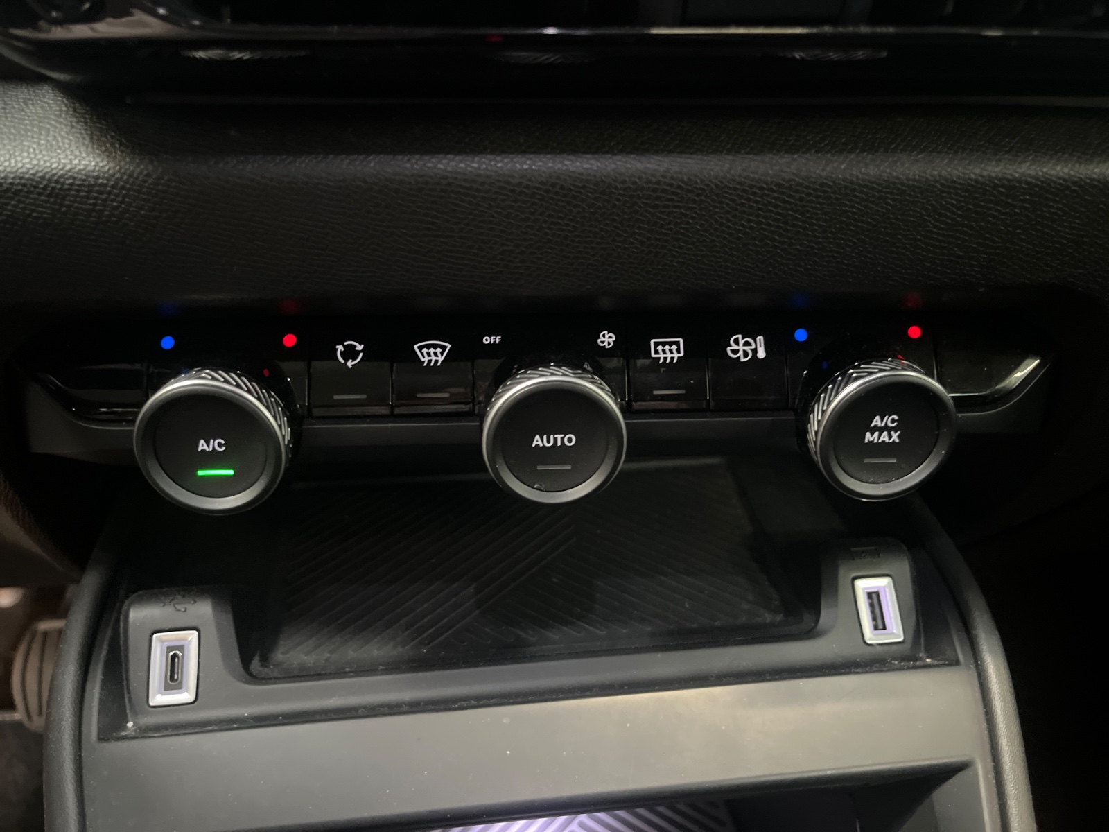 Photo véhicule CITROEN C4