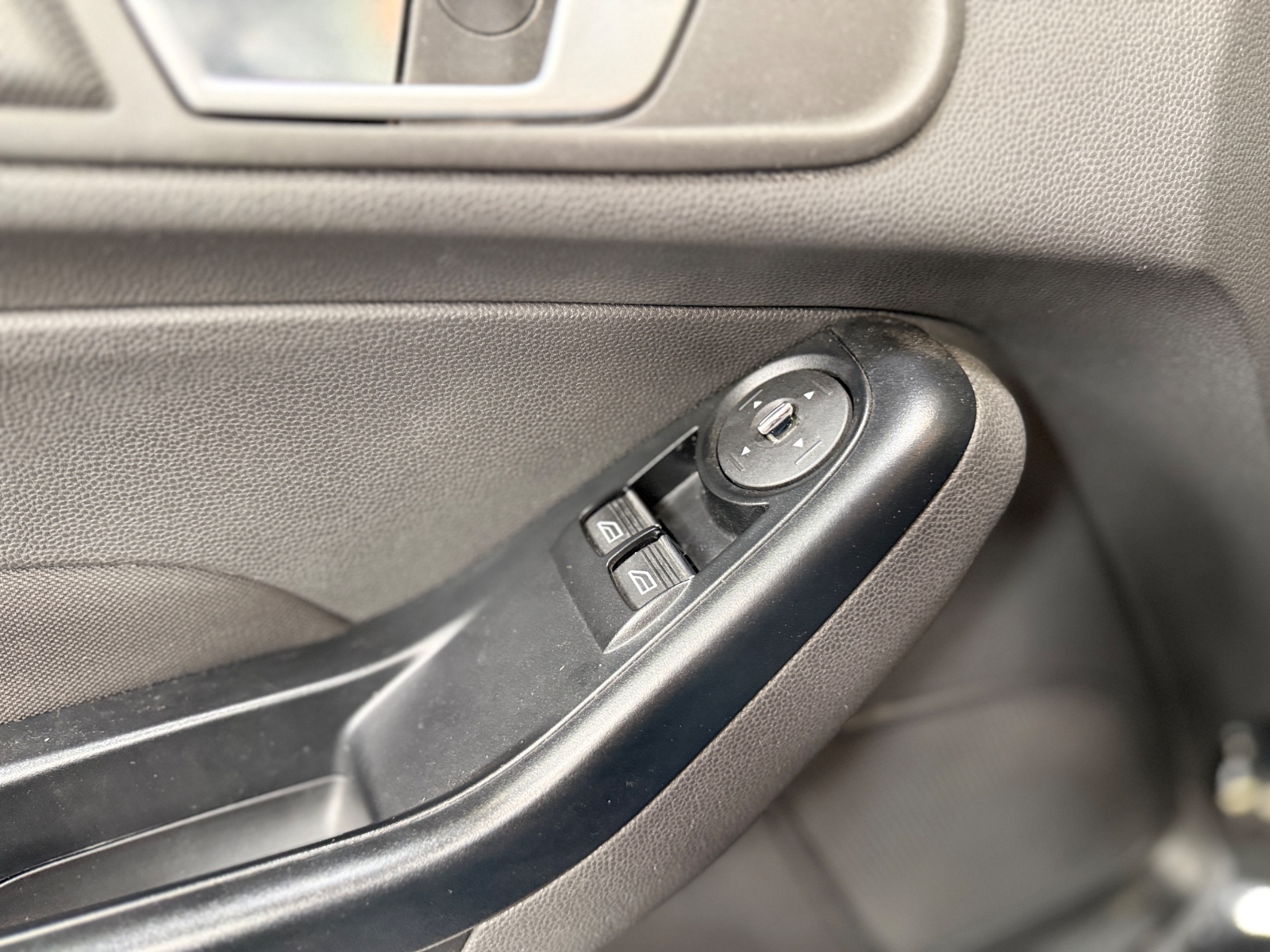 Photo véhicule FORD FIESTA