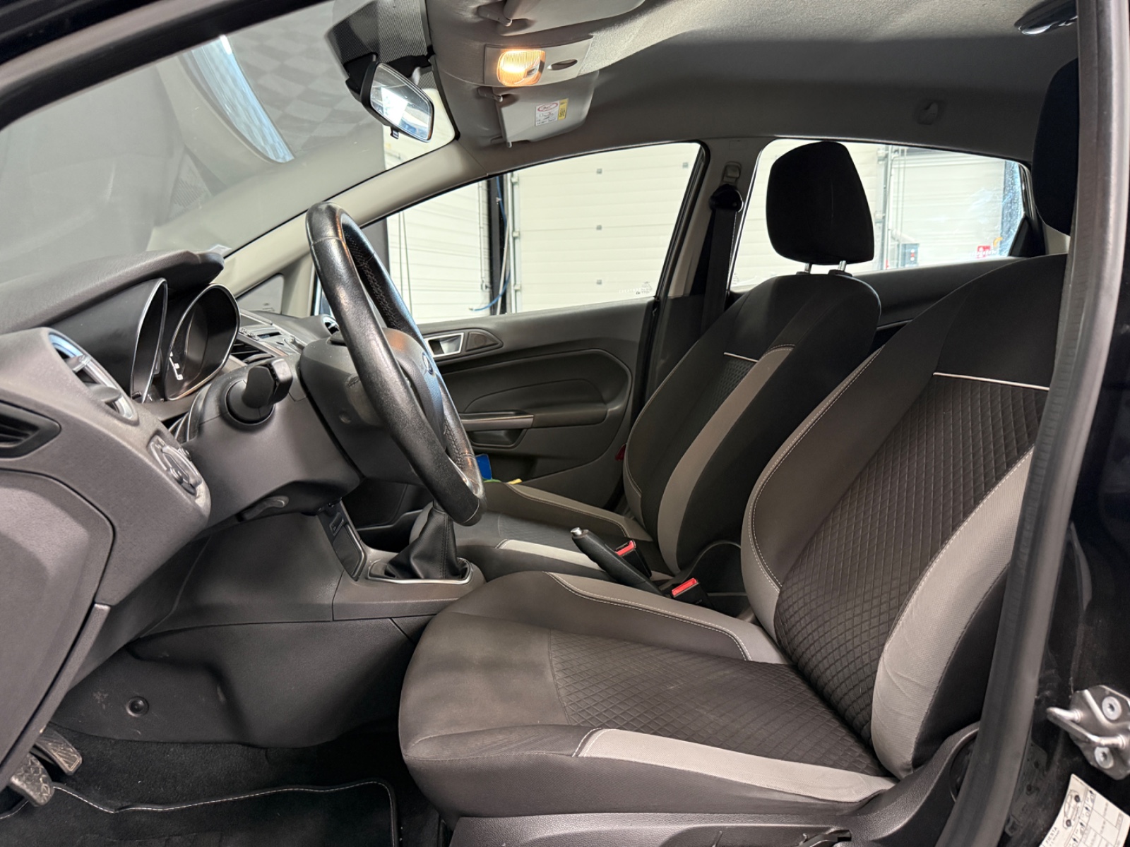 Photo véhicule FORD FIESTA