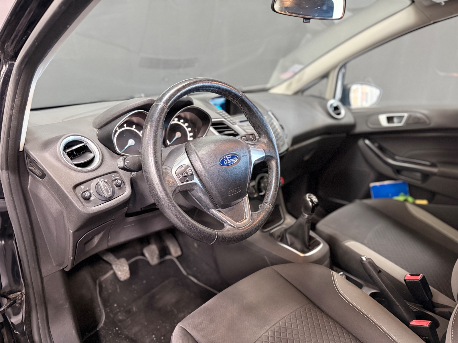 Photo véhicule FORD FIESTA