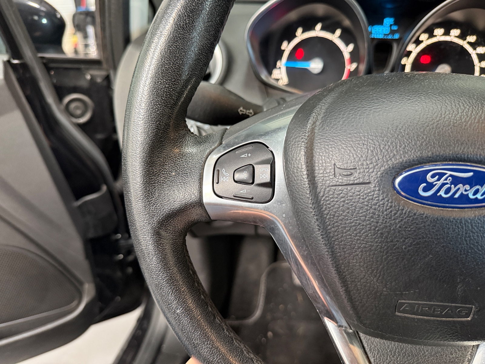 Photo véhicule FORD FIESTA